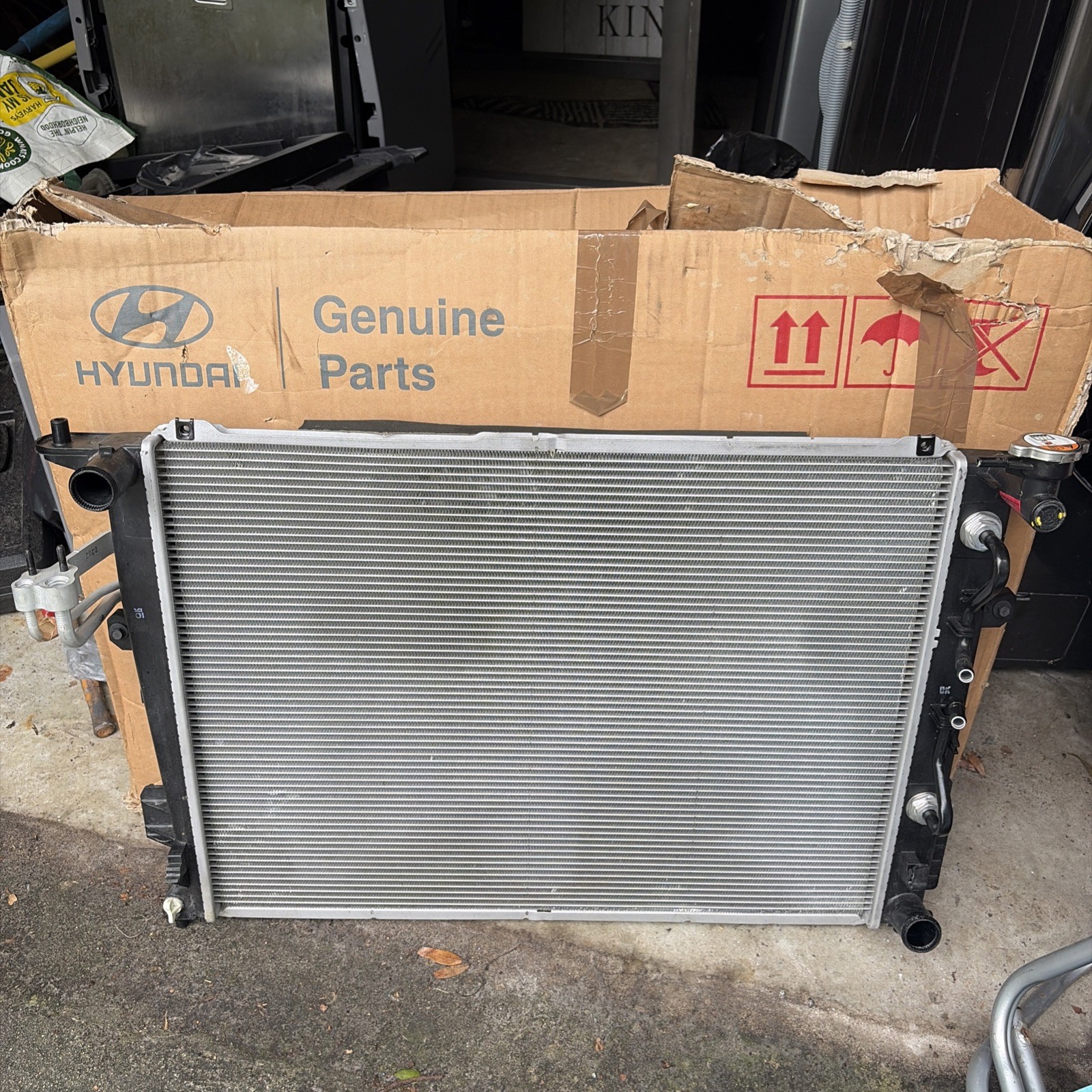 253103M300 Genuine RADIATOR ASSY For Hyundai Genesis 07-13 /Fedex