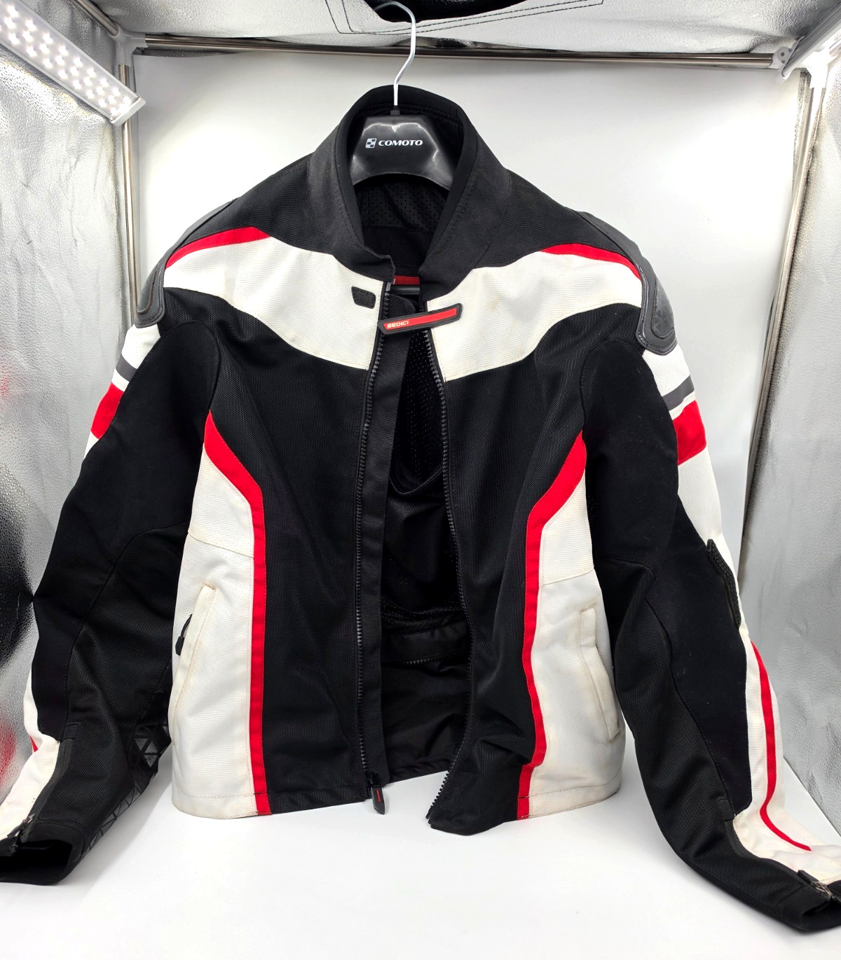 SEDICI Motorcycle Jacket Men\'s XL White, Black & Red Riding Jacket - No Armor SEDICI Motorcycle Jacket Men\'s XL White, Black & Red Riding Jacket - No Armor