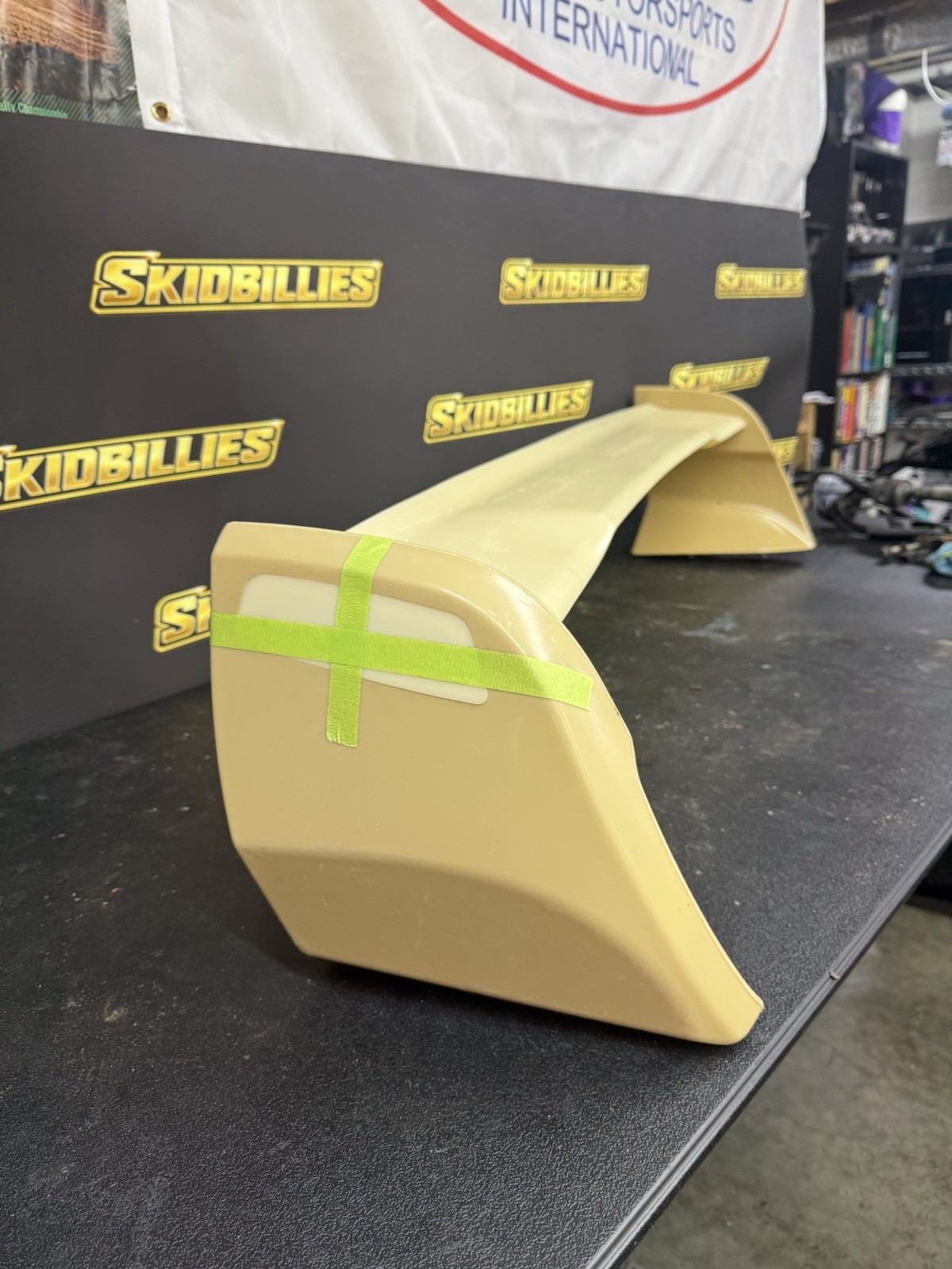 Toyota Chaser JZX 100 TRD Style Wing Rear Spoiler Toyota Chaser JZX 100 TRD Style Wing Rear Spoiler