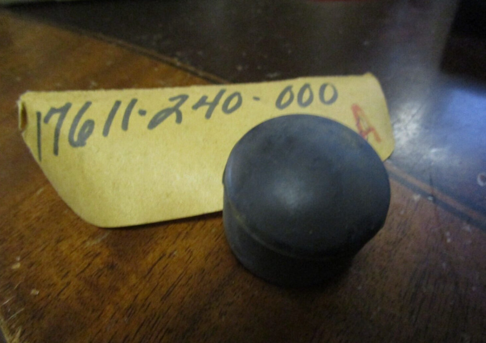 QTY 4 | 1969-1985 HONDA NOS XL100 SL100 SL90 Rubber Fuel Tank OEM 17611-240-000