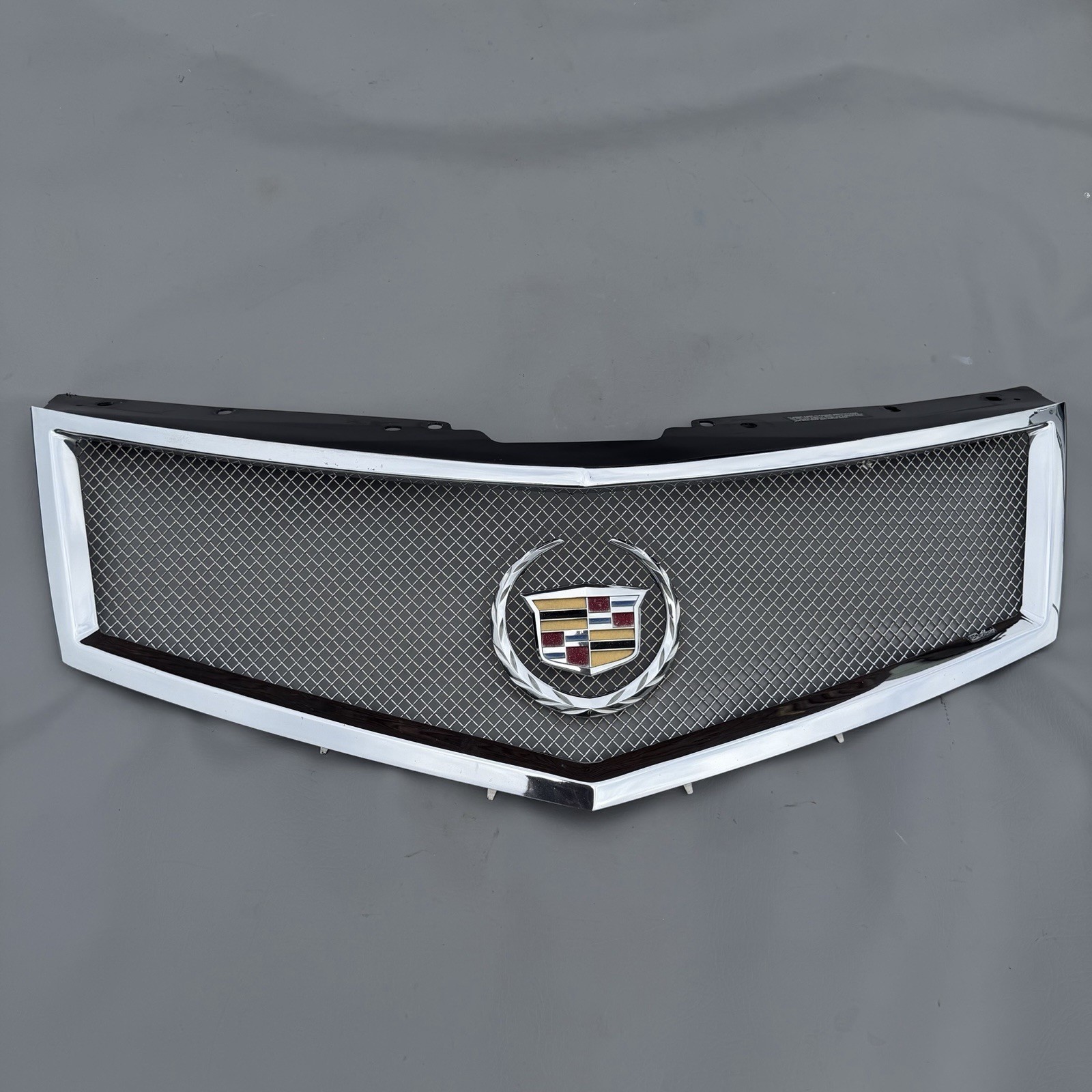 2010-2012 Cadillac SRX E&G Classics Chrome Mesh Front Grille Grill w Emblem 2010-2012 Cadillac SRX E&G Classics Chrome Mesh Front Grille Grill w Emblem