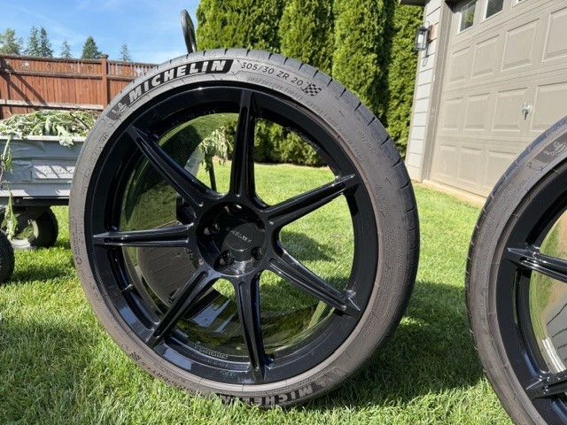 2020-2022 Shelby GT500 Signiture Edition Black Wheel Set + Michelin Tires 2020-2022 Shelby GT500 Signiture Edition Black Wheel Set + Michelin Tires