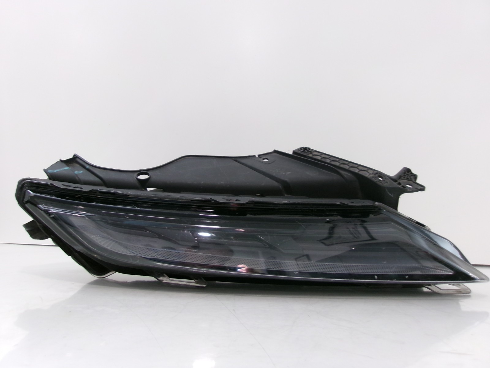 2023 - 2024 Chevrolet Blazer Passenger Right RH LED Daytime Running Light OEM