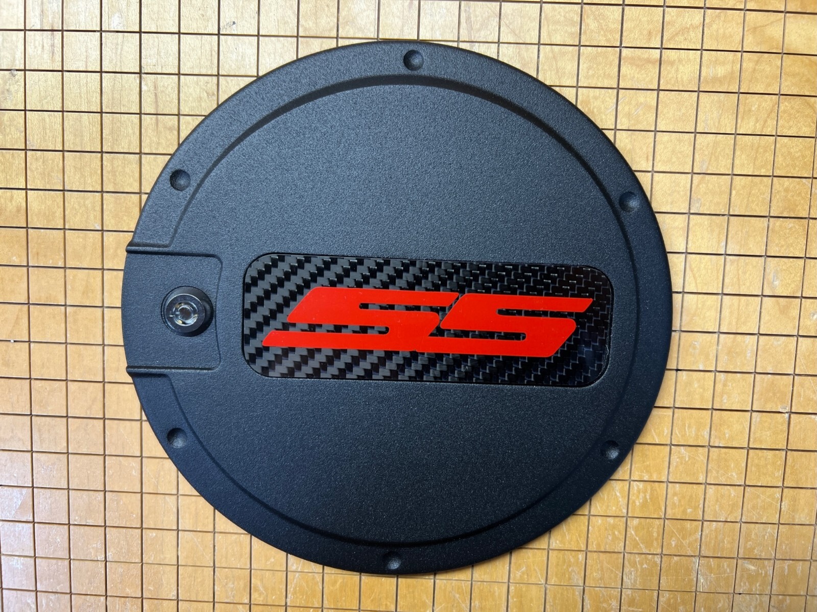 Chevrolet Camaro 2010-15 Billet Black Locking Fuel door with Red SS logo Chevrolet Camaro 2010-15 Billet Black Locking Fuel door with Red SS logo