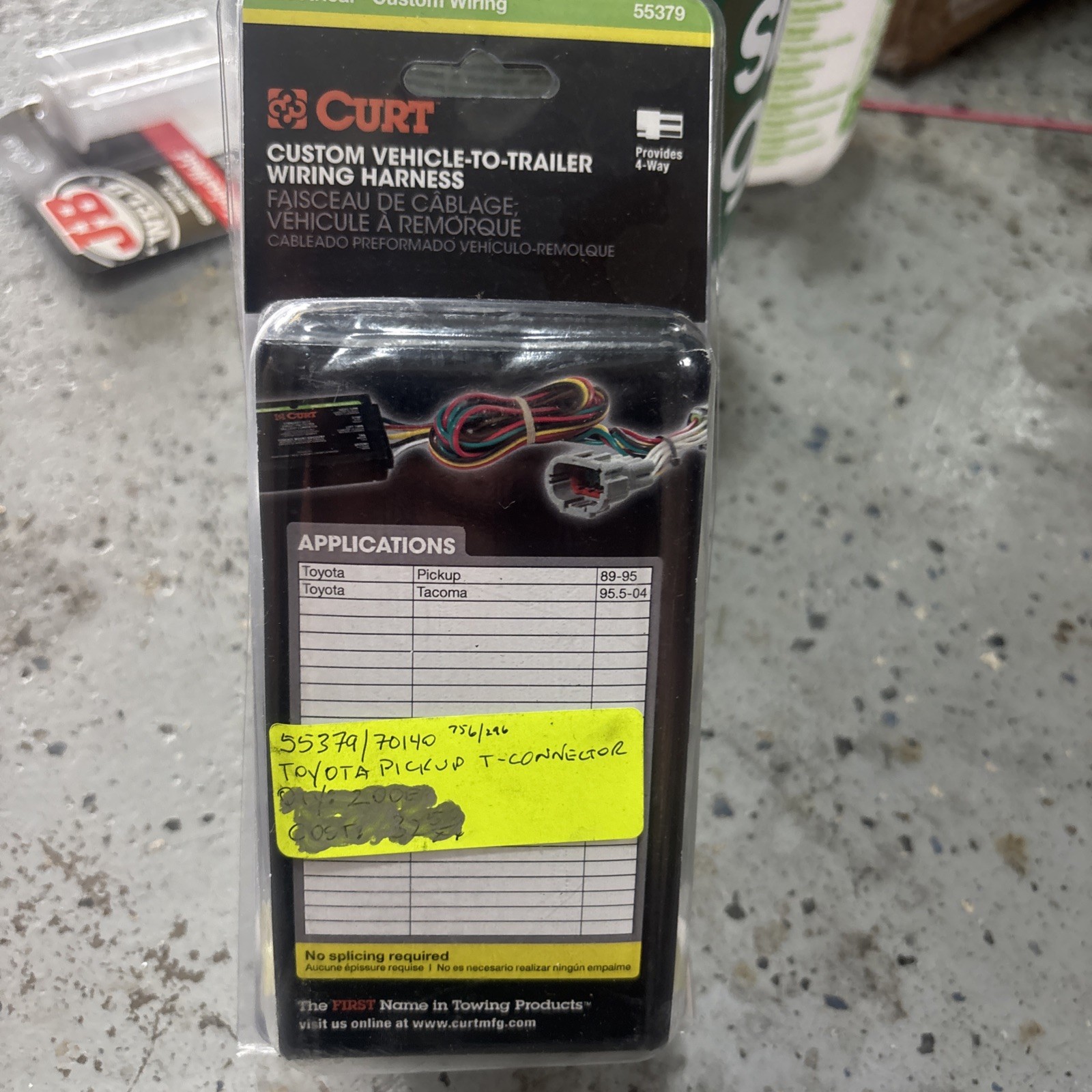 Curt 55379 Custom Wiring Harness 4-Way Flat for Toyota Pick Up / Tacoma Curt 55379 Custom Wiring Harness 4-Way Flat for Toyota Pick Up / Tacoma