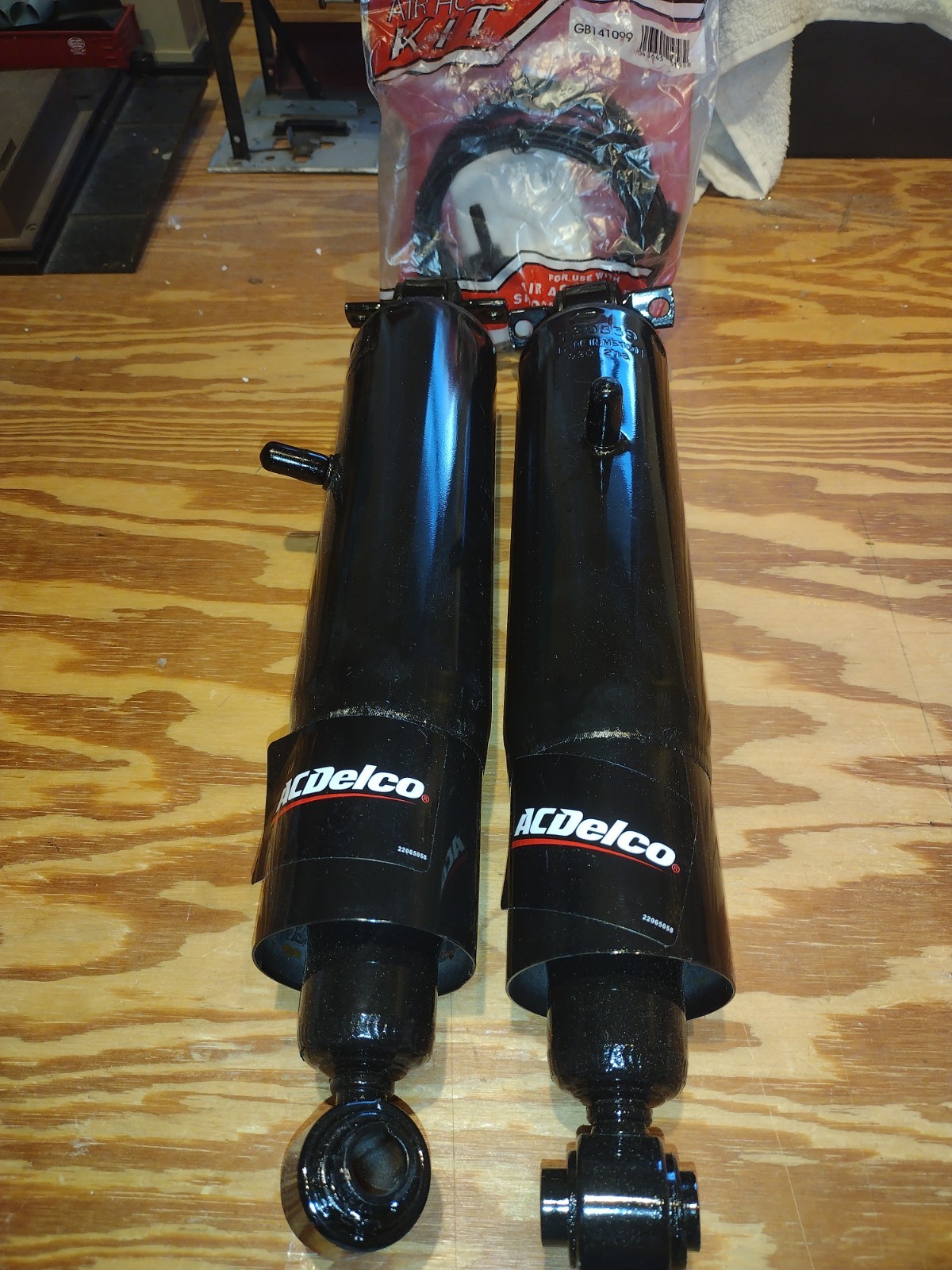 For 1988-1999 Chevrolet C1500 Shock Absorber Rear AC Delco 13891SZTW 1990 1997 For 1988-1999 Chevrolet C1500 Shock Absorber Rear AC Delco 13891SZTW 1990 1997