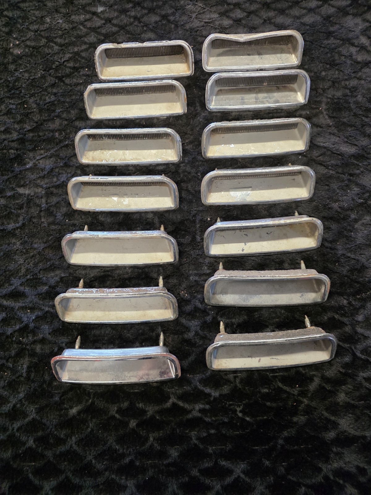 1971 71 Plymouth \'Cuda Cuda Front fender Gills - Used Lot of 14