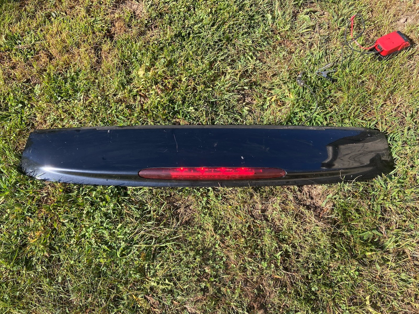 2002-2009 GMC Envoy Spoiler With 3rd Brake Light OEM *TESTED* 2002-2009 GMC Envoy Spoiler With 3rd Brake Light OEM *TESTED*