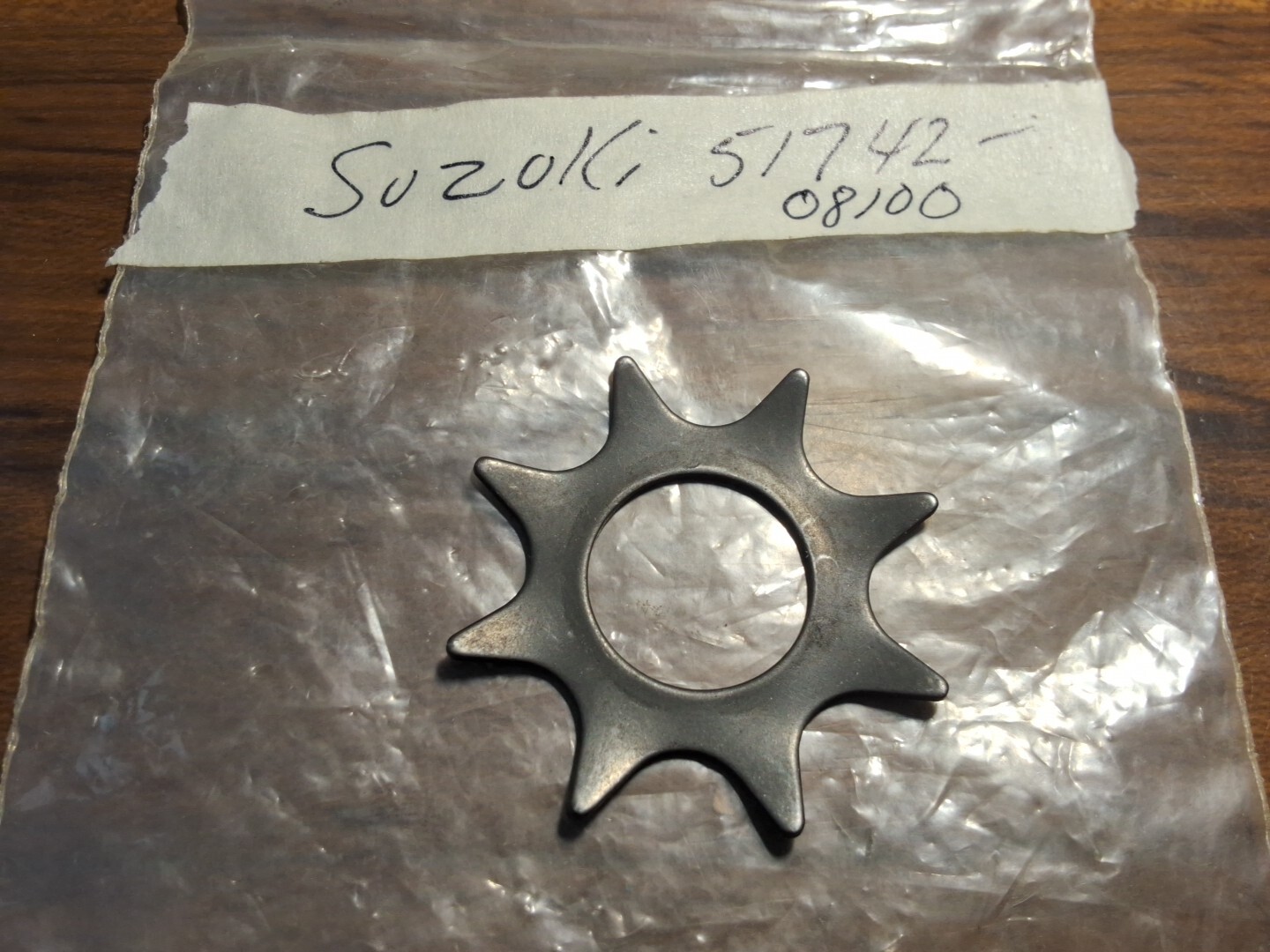 NOS OEM NEW ORIGINAL SUZUKI GT550 GT750 T500 T350 ADJUST SPRING 51742-08100 NOS OEM NEW ORIGINAL SUZUKI GT550 GT750 T500 T350 ADJUST SPRING 51742-08100