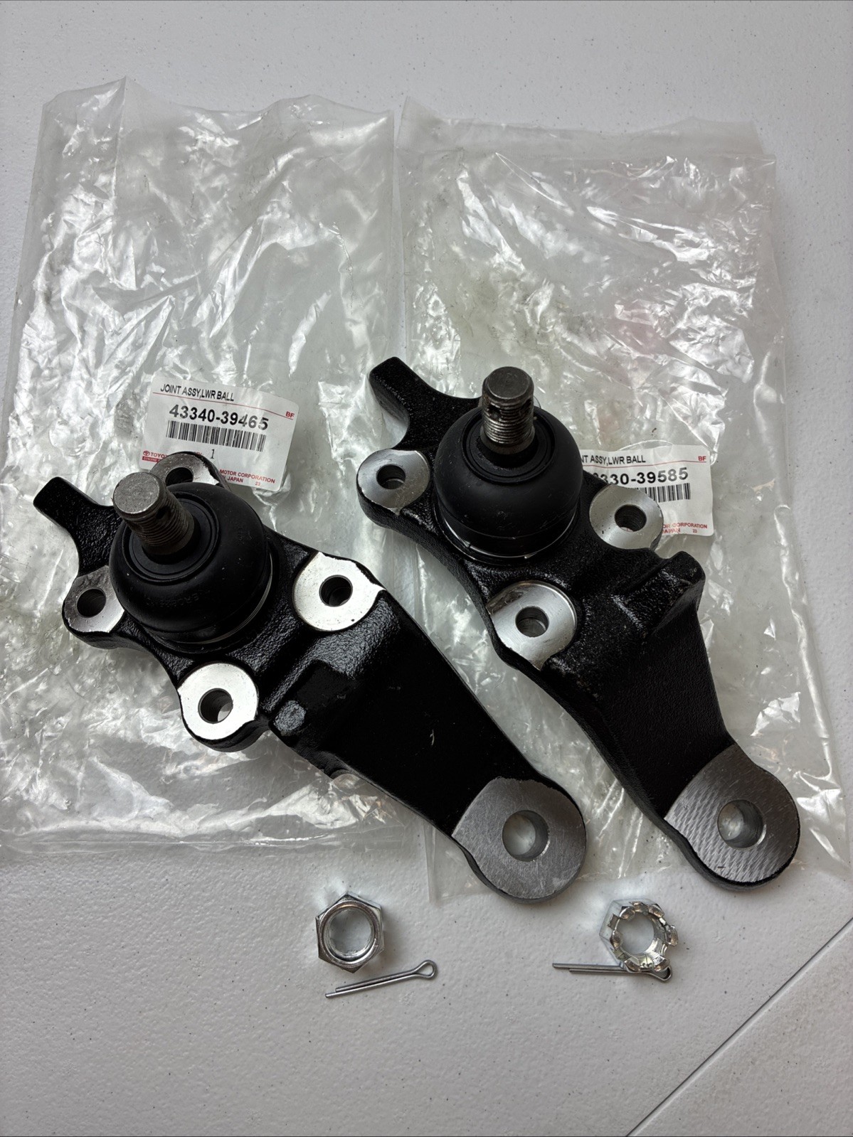 Genuine OEM Toyota 4Runner Front Lower Ball Joint Set Left & Right 1996-2002 Genuine OEM Toyota 4Runner Front Lower Ball Joint Set Left & Right 1996-2002