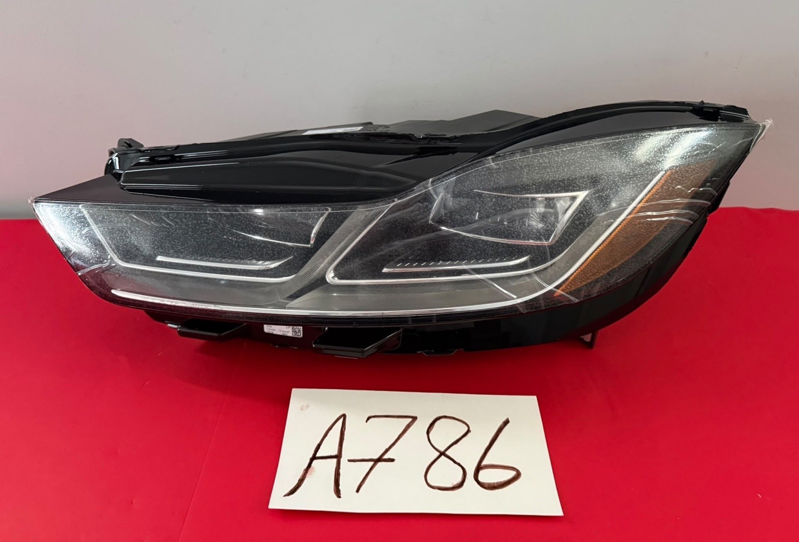 NEW 2019-2023 Jaguar I-Pace Left Driver W/ Signature DRL Headlight Lamp OEM786 NEW 2019-2023 Jaguar I-Pace Left Driver W/ Signature DRL Headlight Lamp OEM786