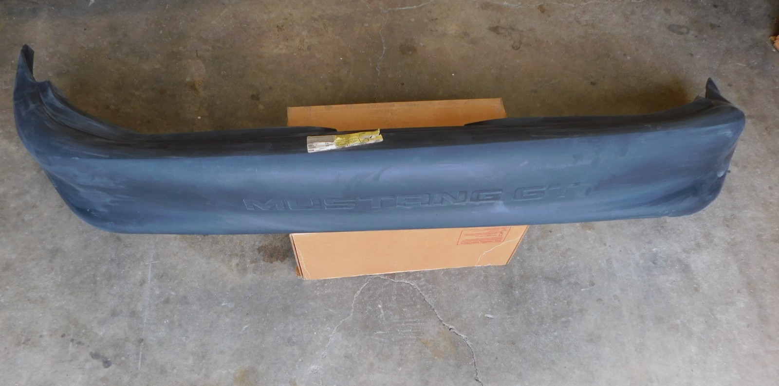 NOS OEM Ford 1994 1998 Mustang GT Rear Bumper Cover 1995 1996 1997 F4ZZ-17K835-B