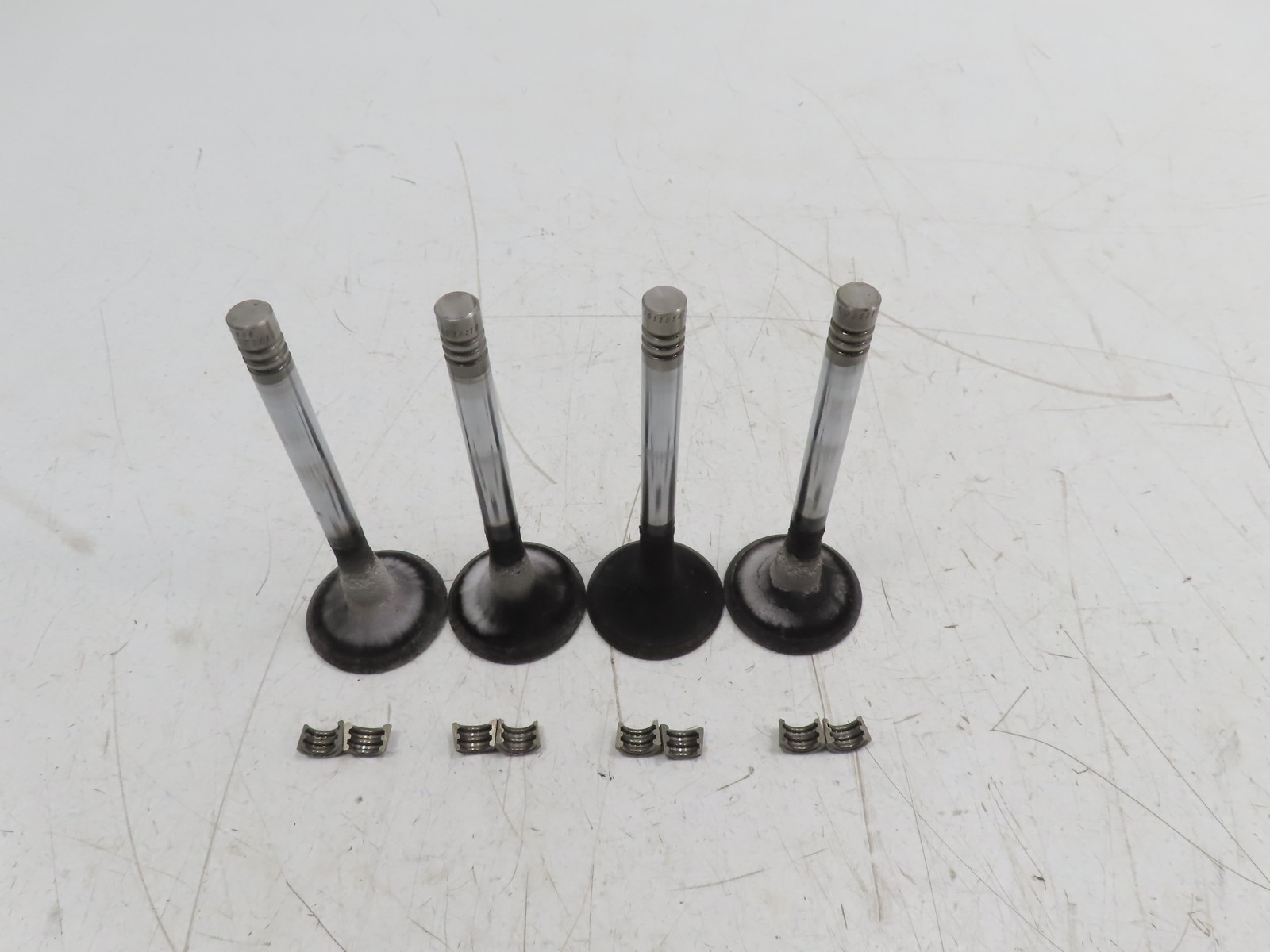 Porsche 944 Turbo 951 #1323 Exhaust Valve Set & Collet Engine M44.51 2.5L OEM Porsche 944 Turbo 951 #1323 Exhaust Valve Set & Collet Engine M44.51 2.5L OEM