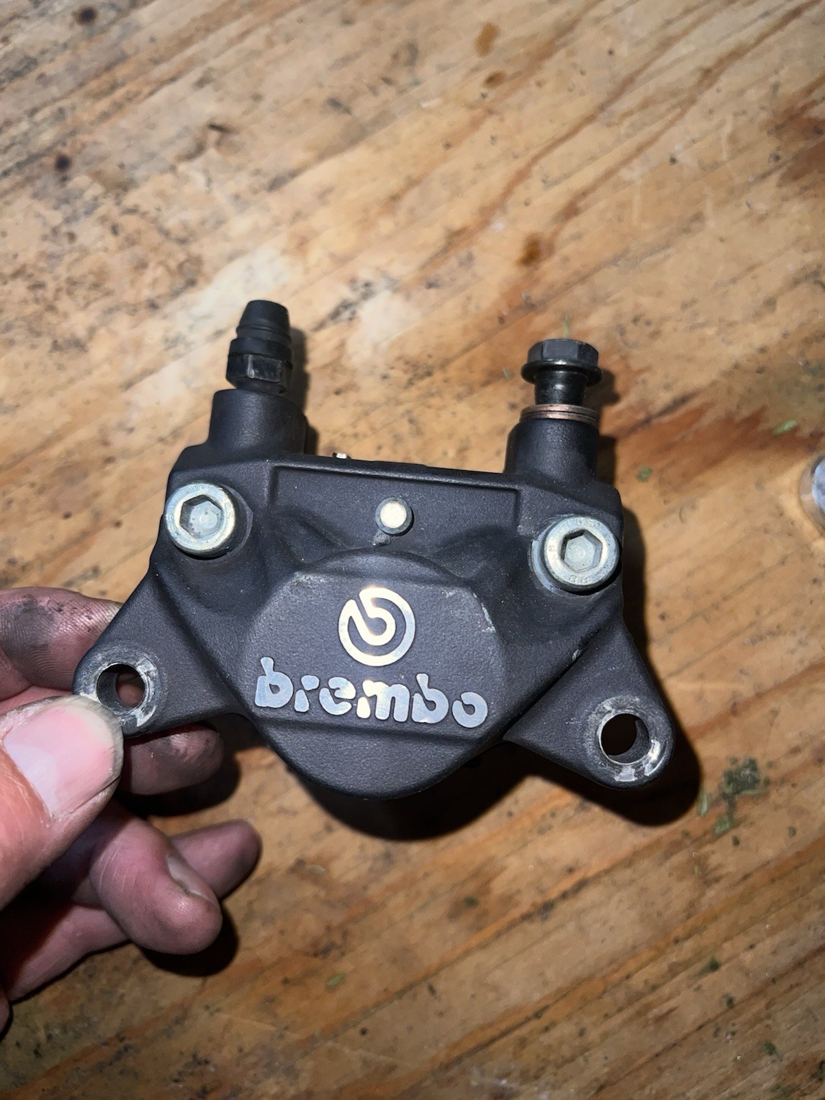 BREMBO P32F Brake Caliper and Pads Rear (black) BREMBO P32F Brake Caliper and Pads Rear (black)