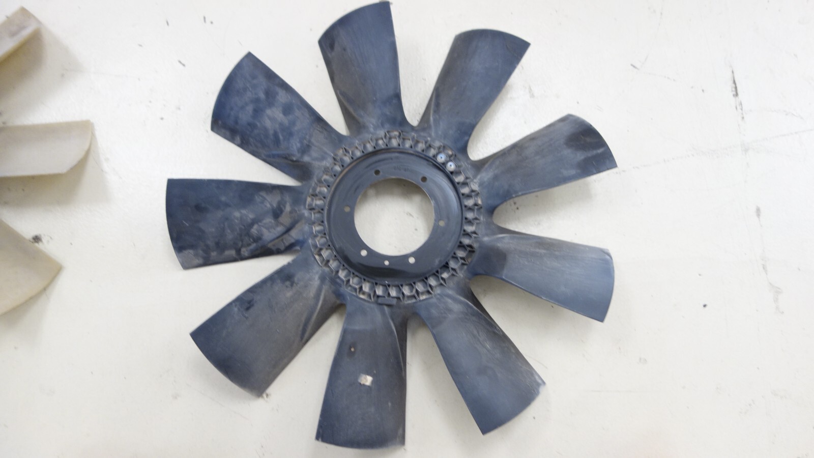 Black Fan 9 Blade 28\