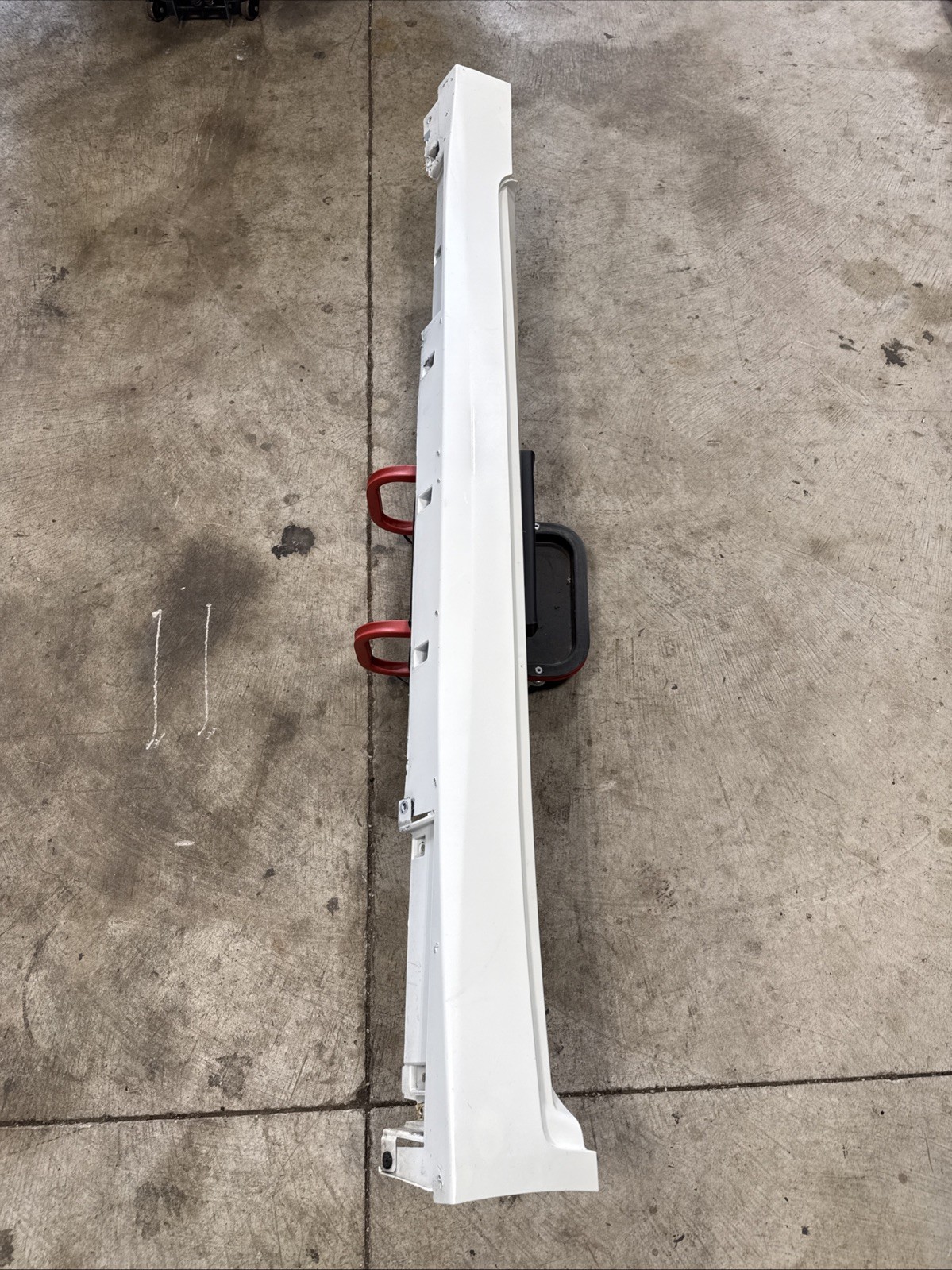 Q50 INFINITI 2014-2024 LEFT DRIVER SIDE SKIRT ROCKER PANEL TRIM WHITE - QAB OEM Q50 INFINITI 2014-2024 LEFT DRIVER SIDE SKIRT ROCKER PANEL TRIM WHITE - QAB OEM