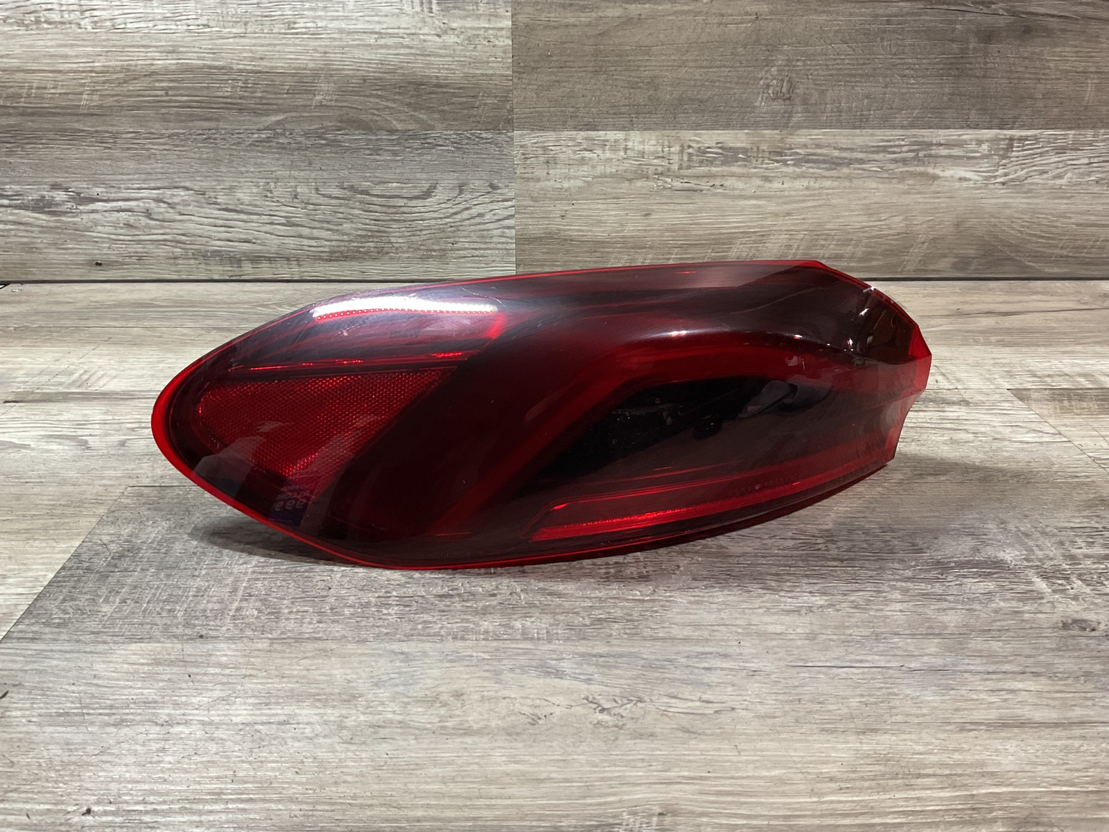 USED - 2022 BMW X6 L Taillight - OEM USED - 2022 BMW X6 L Taillight - OEM