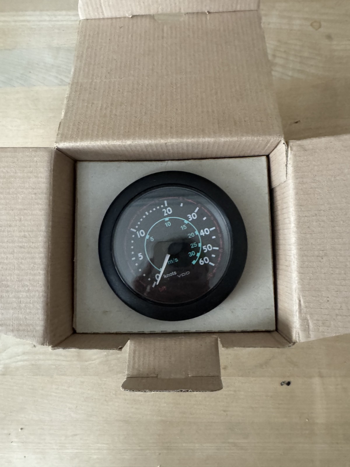 VDO Ocean Line Wind Speed Indicator N01 310 612 / 611 12/24V 60 Knots