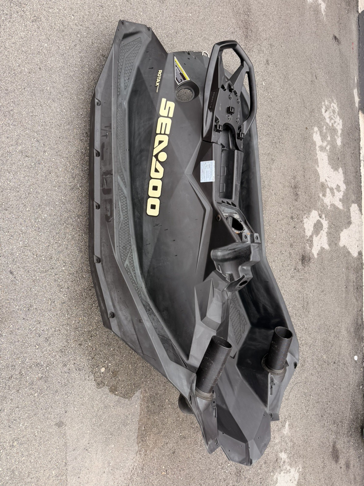 2022 SEA-DOO SPARK 2 UP MAIN FRAME CHASSIS HULL COVER PLASTIC DECK 2022 SEA-DOO SPARK 2 UP MAIN FRAME CHASSIS HULL COVER PLASTIC DECK