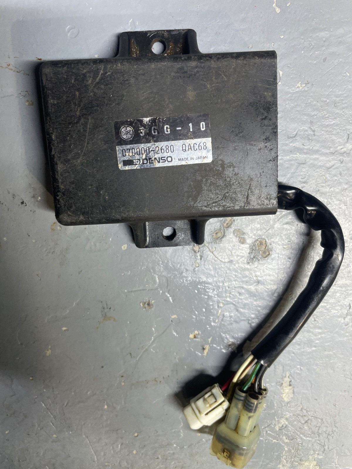 RUNS OEM factory CDI BOX electrical ECU computer 3GG-10 1997-2006 Yamaha Banshee RUNS OEM factory CDI BOX electrical ECU computer 3GG-10 1997-2006 Yamaha Banshee