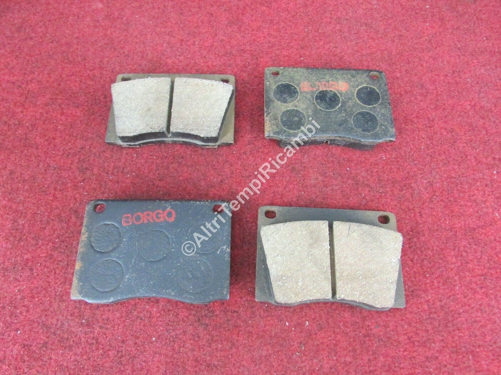 Front Brake Pad Set For Alfa Romeo 9-5 Ferrari Dino Aston Martin DB6 Jaguar