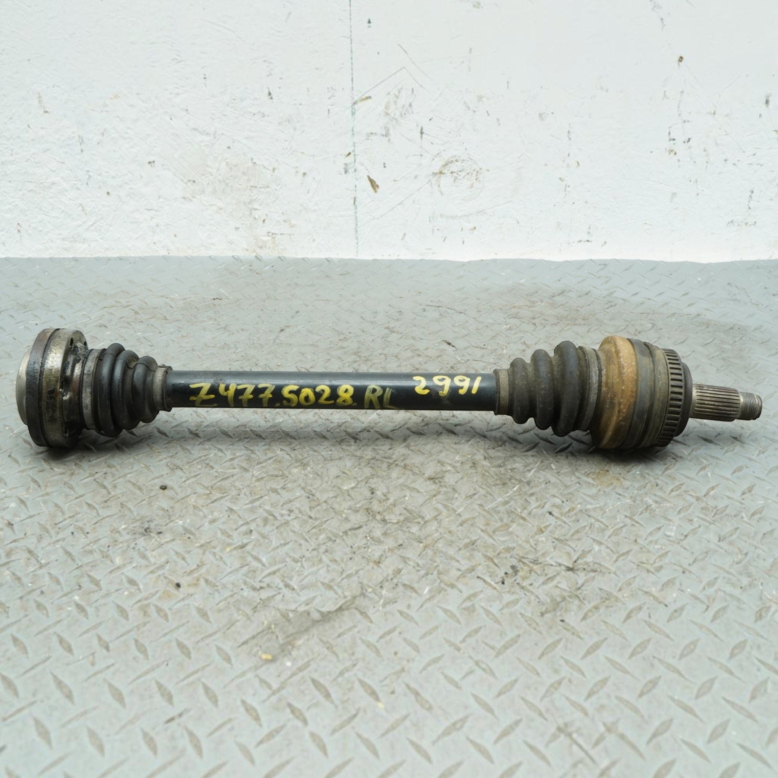 99-06 BMW 323 325 328 330 E46 Rear Left Driver Axle Shaft CV 33211229591 OEM 99-06 BMW 323 325 328 330 E46 Rear Left Driver Axle Shaft CV 33211229591 OEM