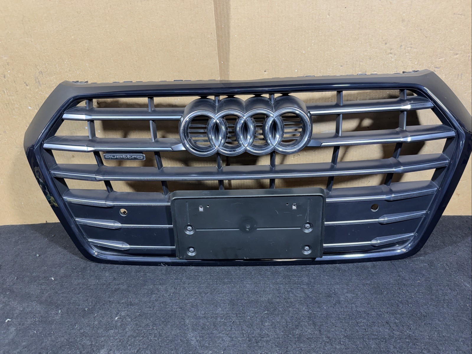 2018 2019 2020 Audi Q5 Quattro S Line Grill Used Oem 80A 853 651