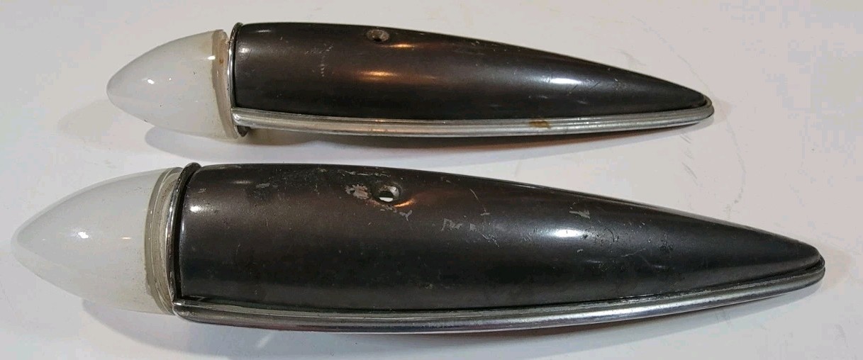 1939 Buick PARK LIGHT ASSEMBLY Original GM Parking Torpedo Bracket Vintage Pair 1939 Buick PARK LIGHT ASSEMBLY Original GM Parking Torpedo Bracket Vintage Pair