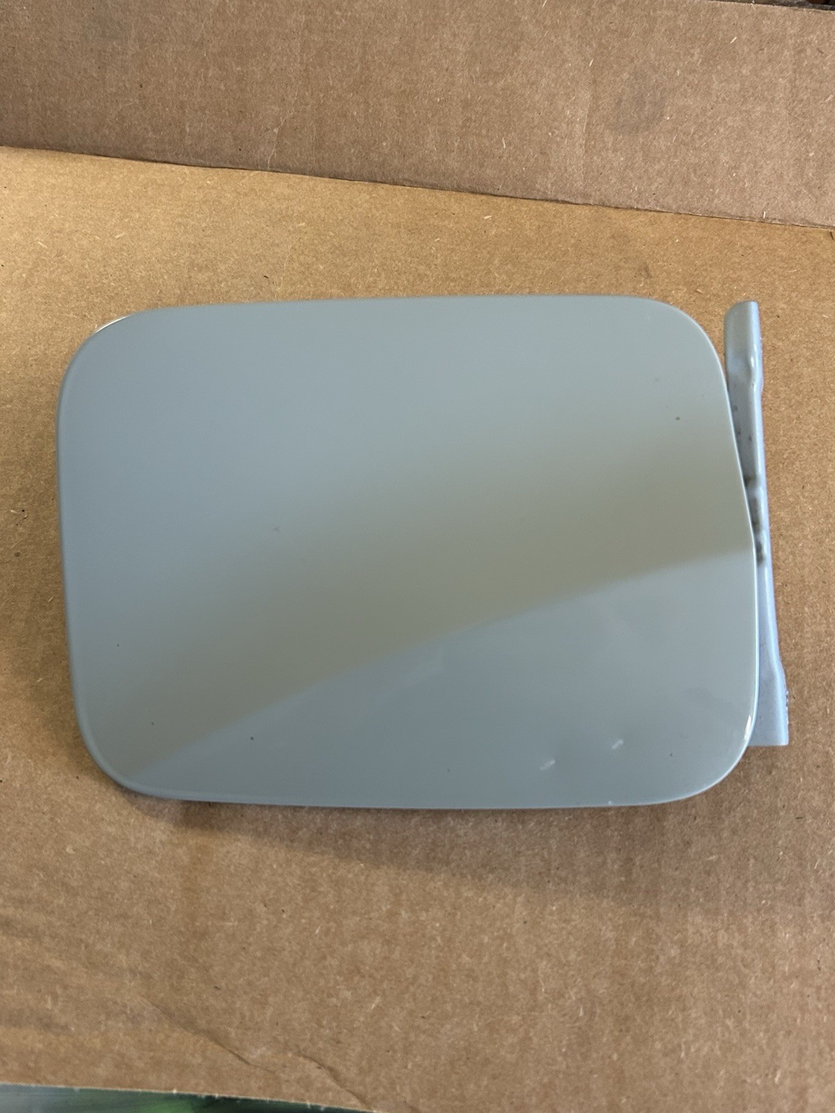 13 14 15 16 17 Subaru XV Crosstrek Fuel Gas Door Lid Cover Desert Khaki H6Q 13 14 15 16 17 Subaru XV Crosstrek Fuel Gas Door Lid Cover Desert Khaki H6Q