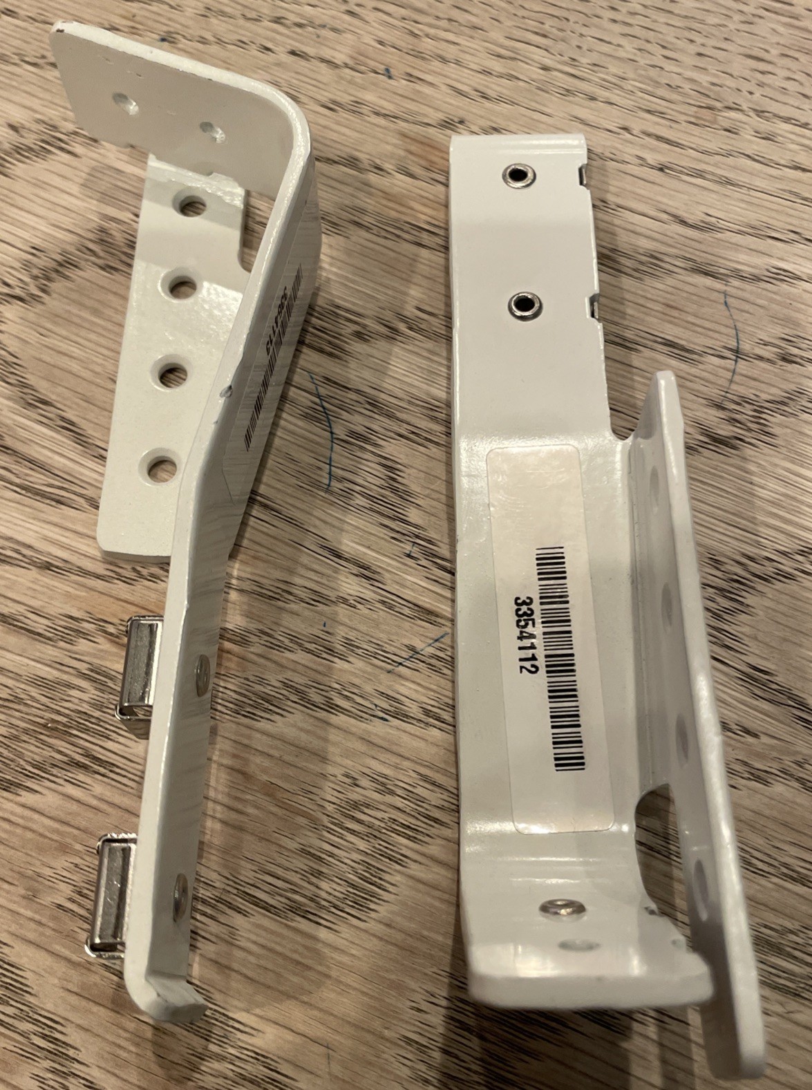 Rare Pair Of White Metal Brackets 3354111105