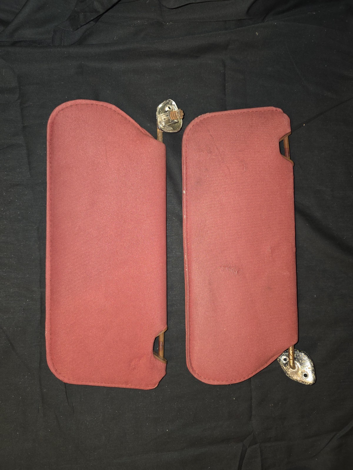 85-86 Mustang Canyon Red Cloth Sun Visors Visor PAIR Set LH RH OEM w/mirror