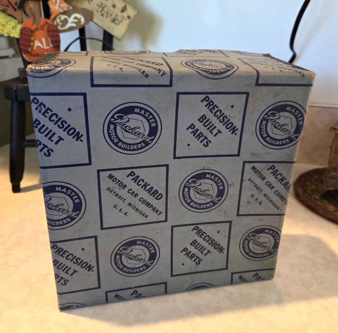 Vintage Packard WWII 1930s/40s Aircraft Parts Box - COOL PIECE Vintage Packard WWII 1930s/40s Aircraft Parts Box - COOL PIECE