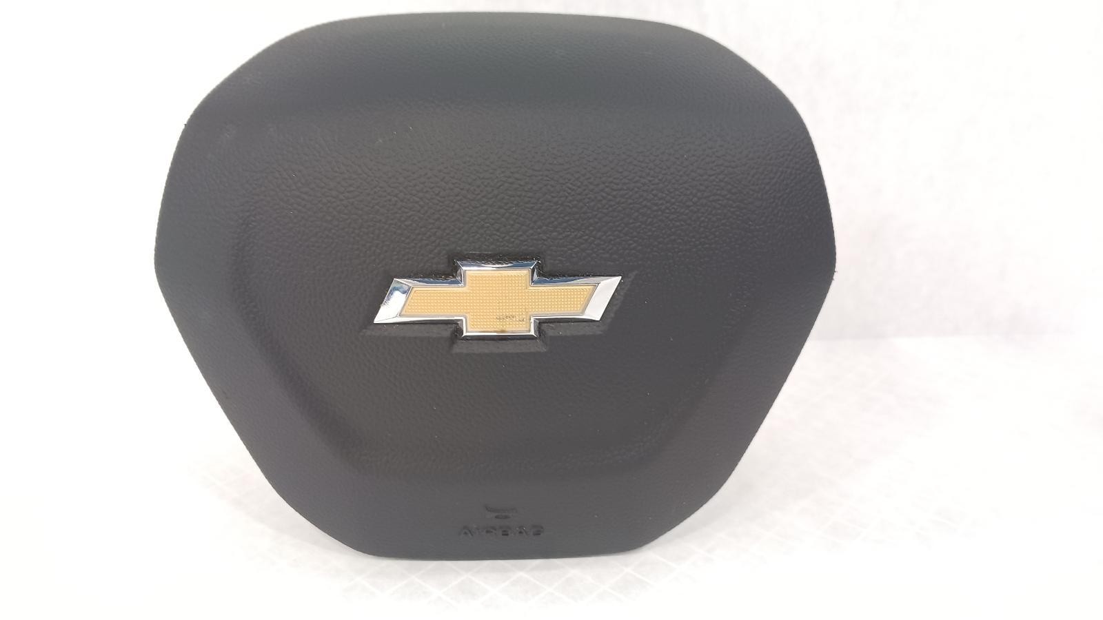 \'21-\'26 CHEVROLET TRAILBLAZER Left driver steering wheel Air Bag OEM 6 Mo Wnty