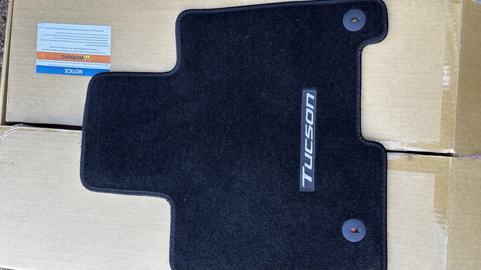 OEM 2022-2026 Hyundai Tucson Hybrid Carpet Floor Mats Black Set of 3 - Like New