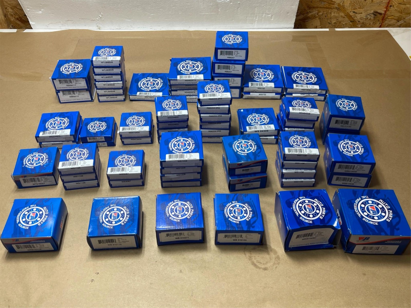 Huge Mixed 67x pc Lot Auto Parts Wheel Bearings Race & Seals