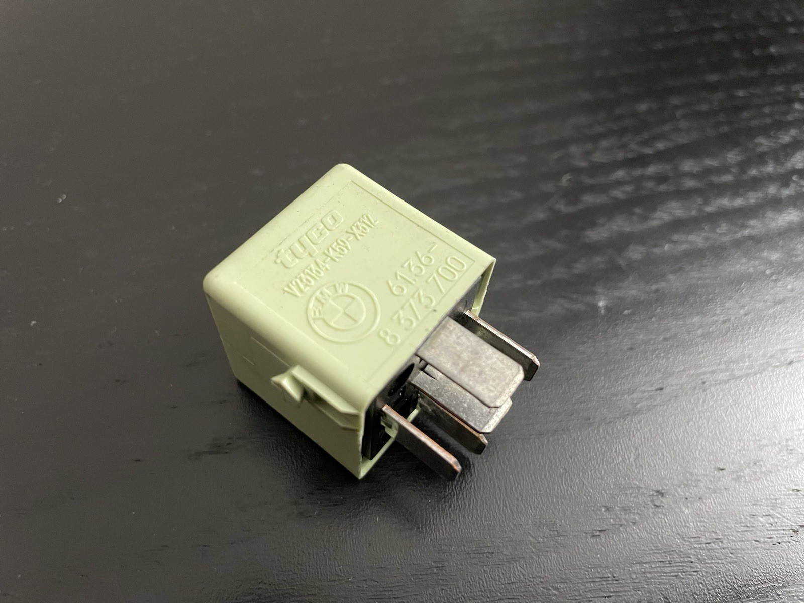 OEM Genuine Tyco Fuel Pump Relay 61368373700 12631735424 for BMW MINI OEM Genuine Tyco Fuel Pump Relay 61368373700 12631735424 for BMW MINI