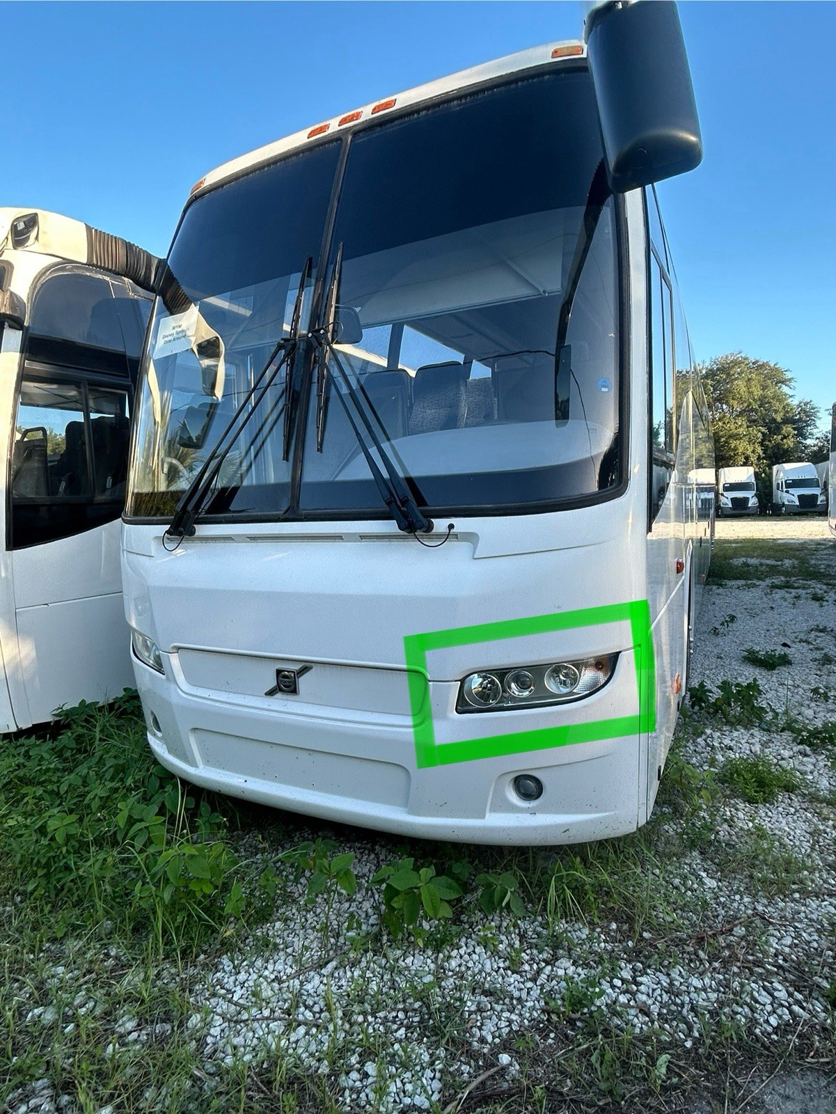 “Left H7 headlight suitable for Volvo Bus 9700 9900 B13R InterCity Coach.”