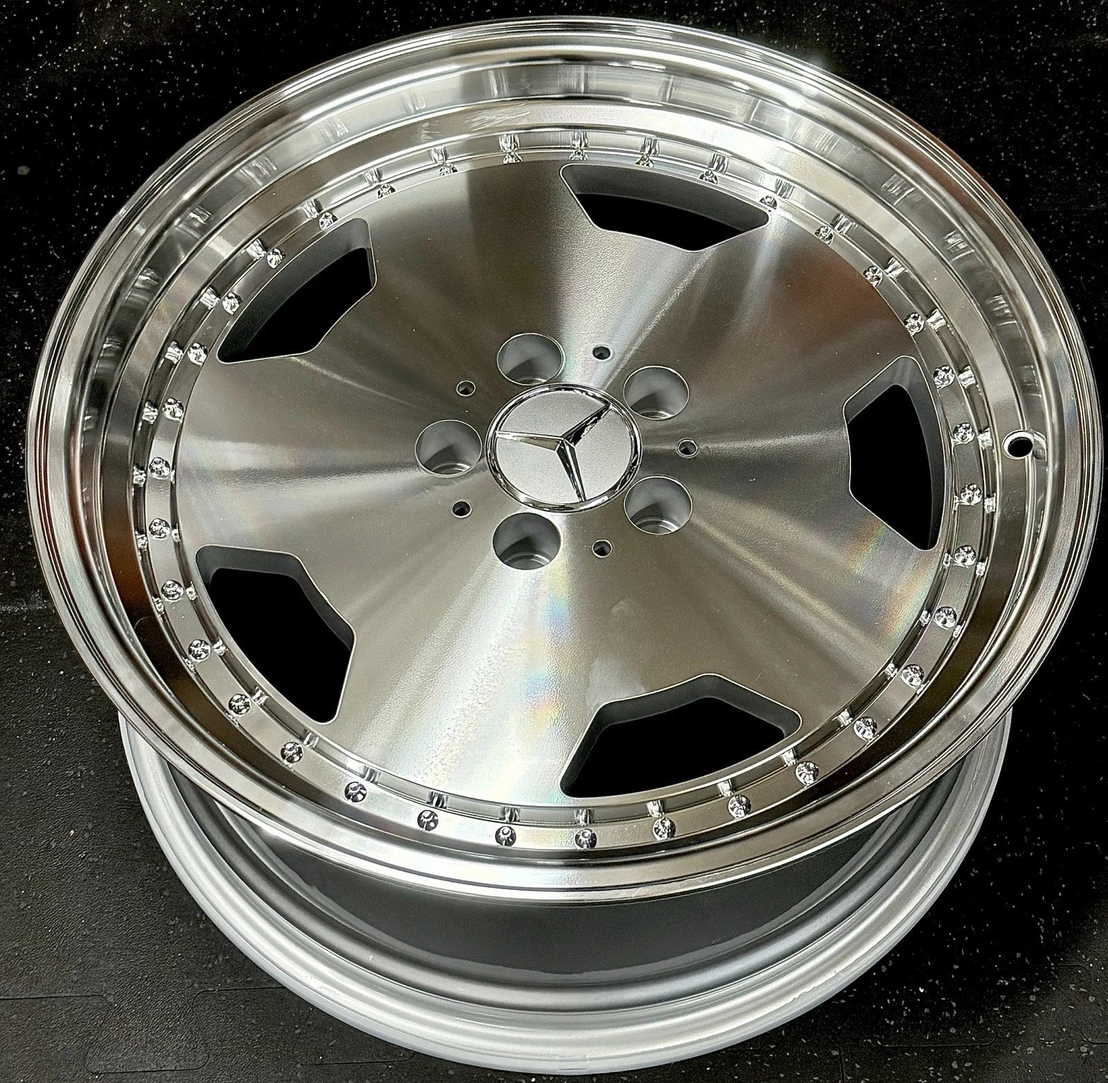 18x8 +25/18x9 +30 CB 66.6 5x112 Staggered 18\