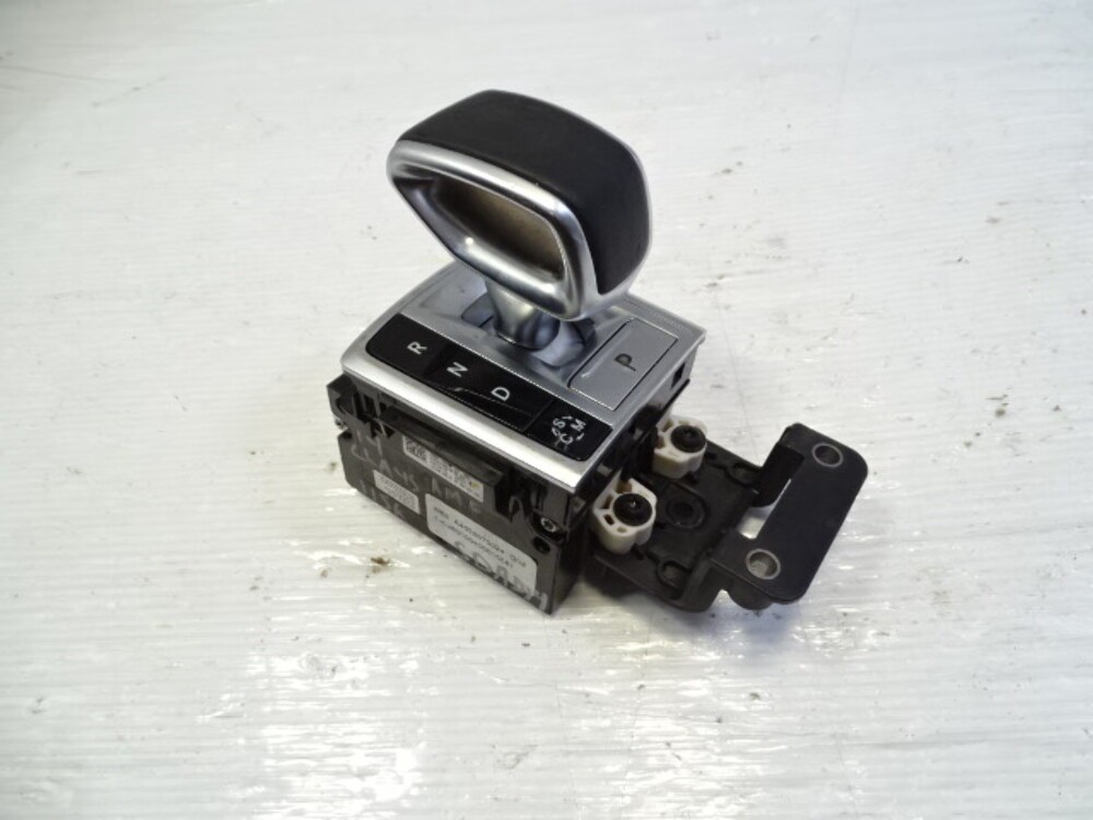 Mercedes X156 CLA45 GLA45 gear shifter selector, w/shift knob, 4632670024 246542 Mercedes X156 CLA45 GLA45 gear shifter selector, w/shift knob, 4632670024 246542