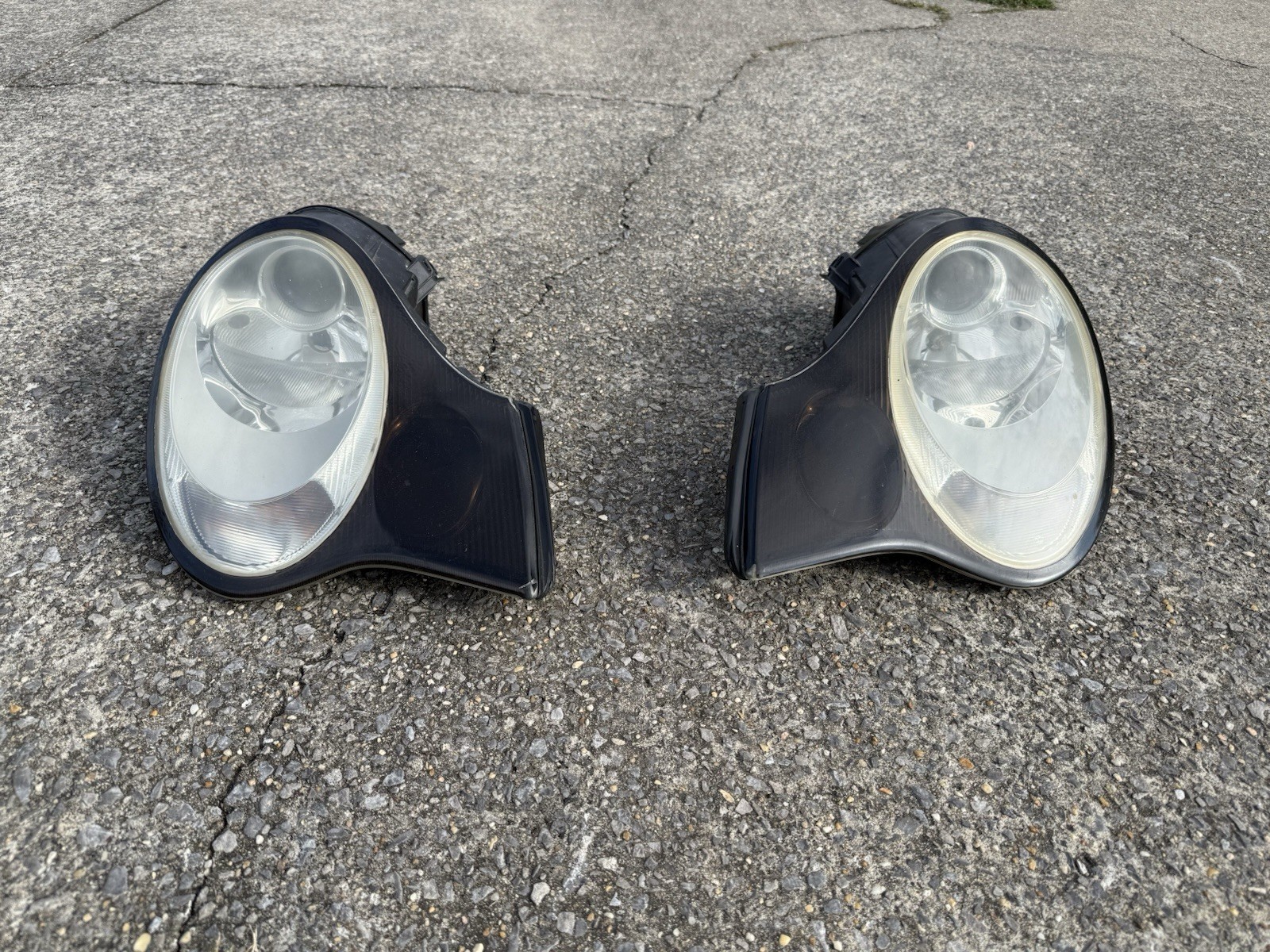 2002-04 Porsche 911 996 Carrera 4S Halogen Headlights Pair L/R FOR REPAIR 2002-04 Porsche 911 996 Carrera 4S Halogen Headlights Pair L/R FOR REPAIR