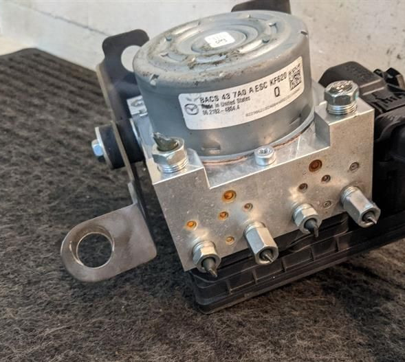 2017-2018 Mazda 3 Mexio Built Anti-Lock brake pump assembly OEM With TPMS
