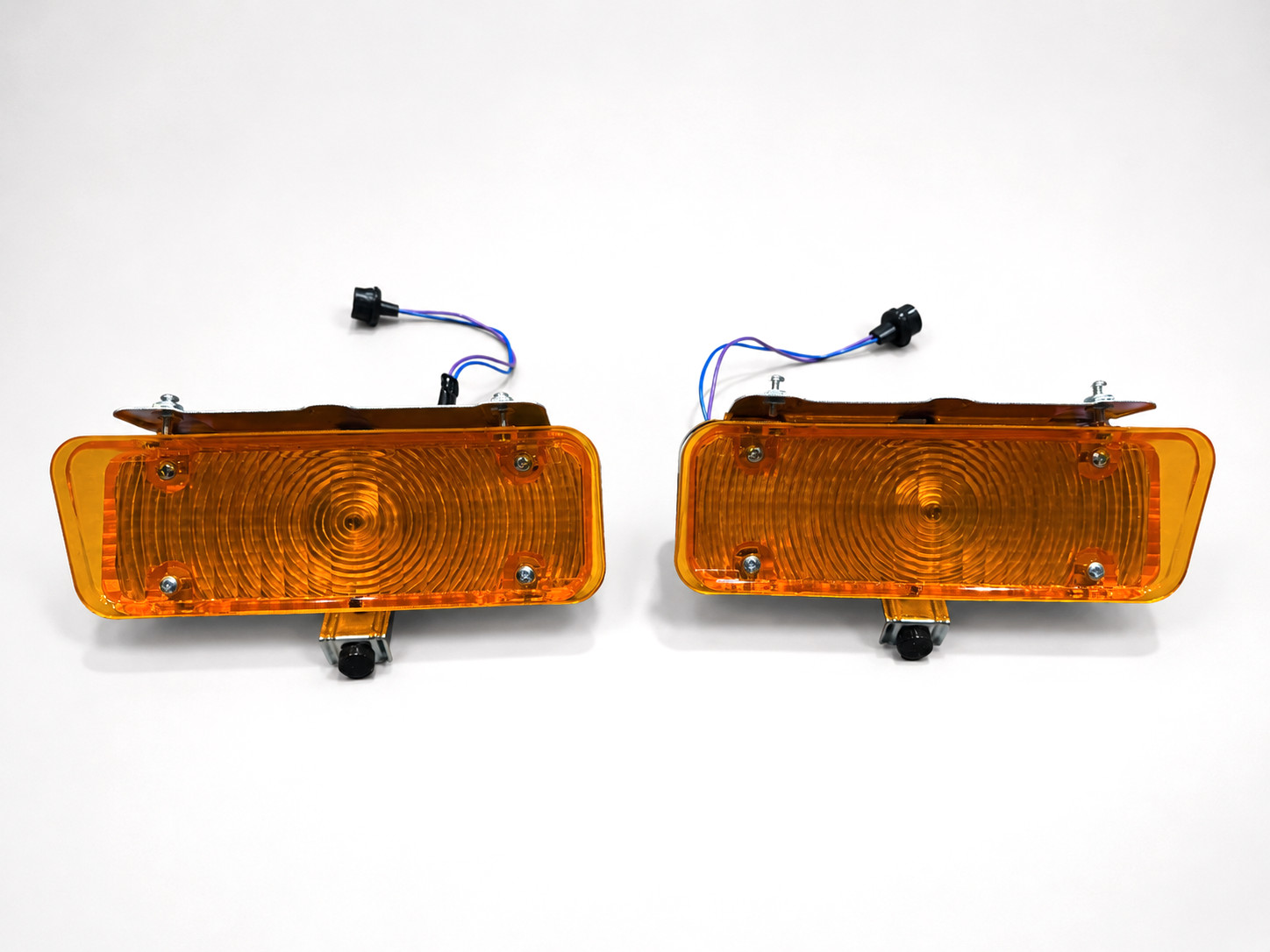 1971 1972 Chevy Pickup Truck C10 Park Lamp Assembly Amber Lens Housing LH RH PR