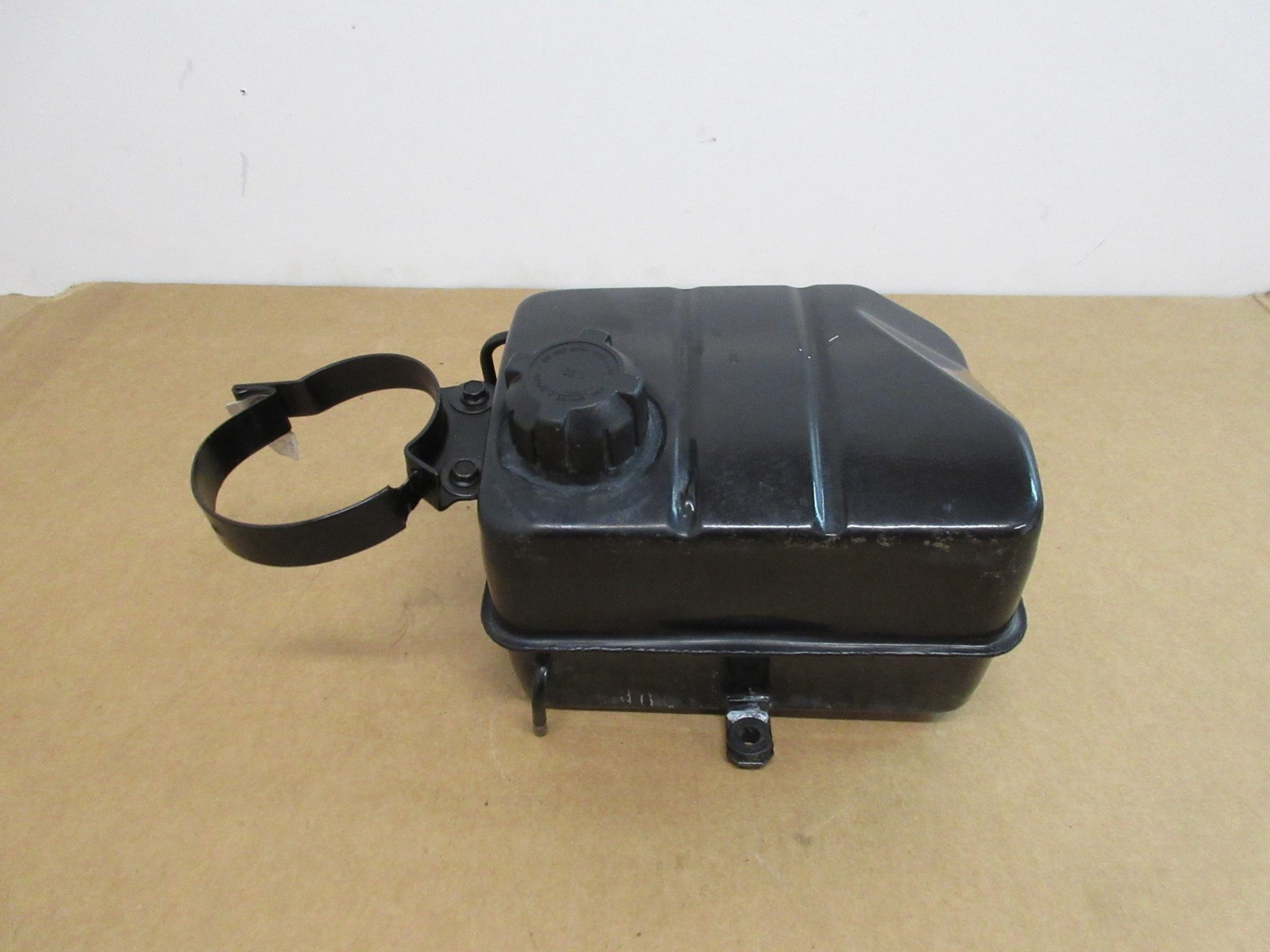 04 Lamborghini Murcielago #1025 Radiator Coolant Overflow Tank 7M121407 04 Lamborghini Murcielago #1025 Radiator Coolant Overflow Tank 7M121407