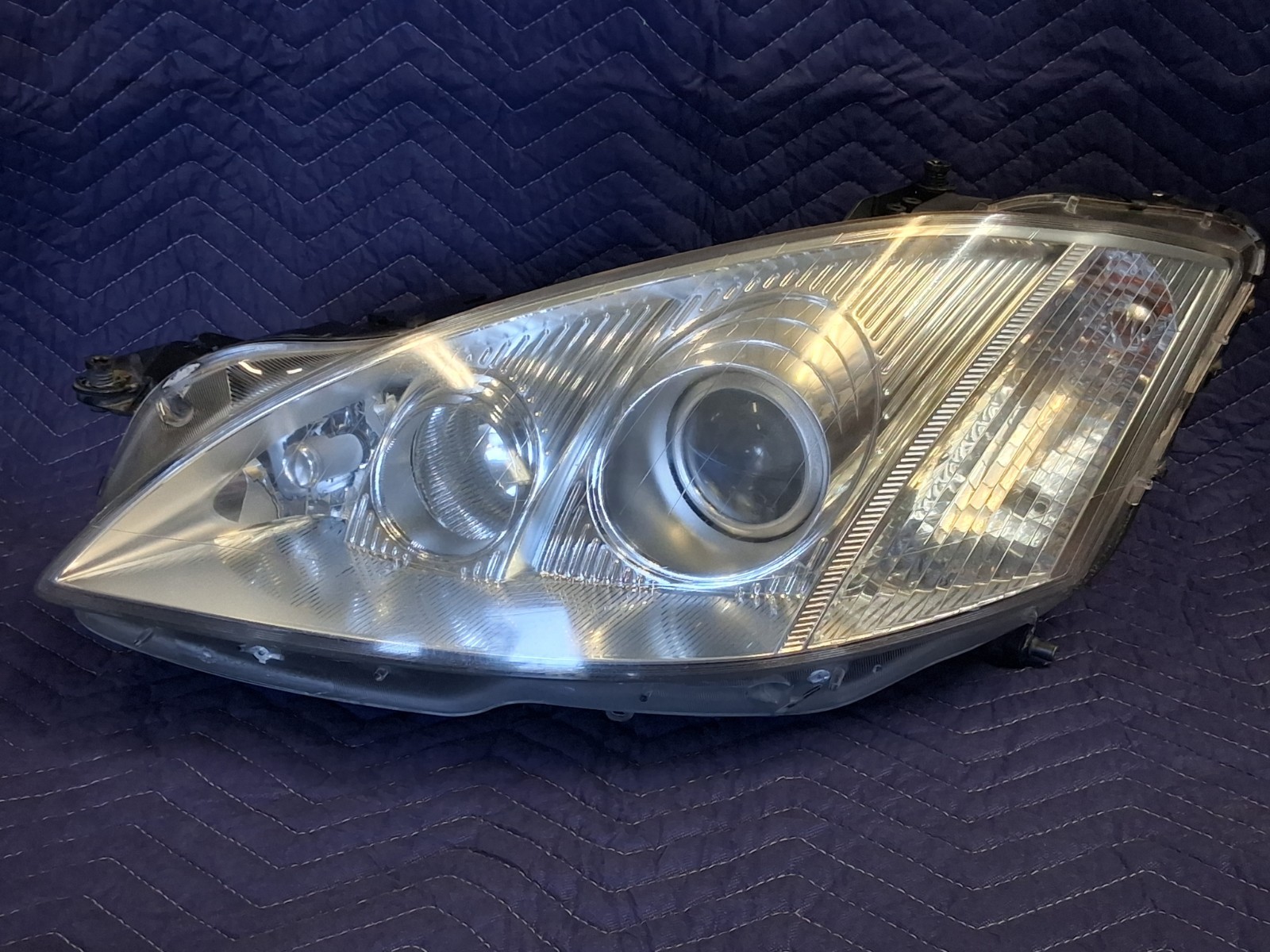 07-09 Mercedes W221 S550 S63 AMG Left Headlight Lamp Bi-Xenon 2218205961 OEM