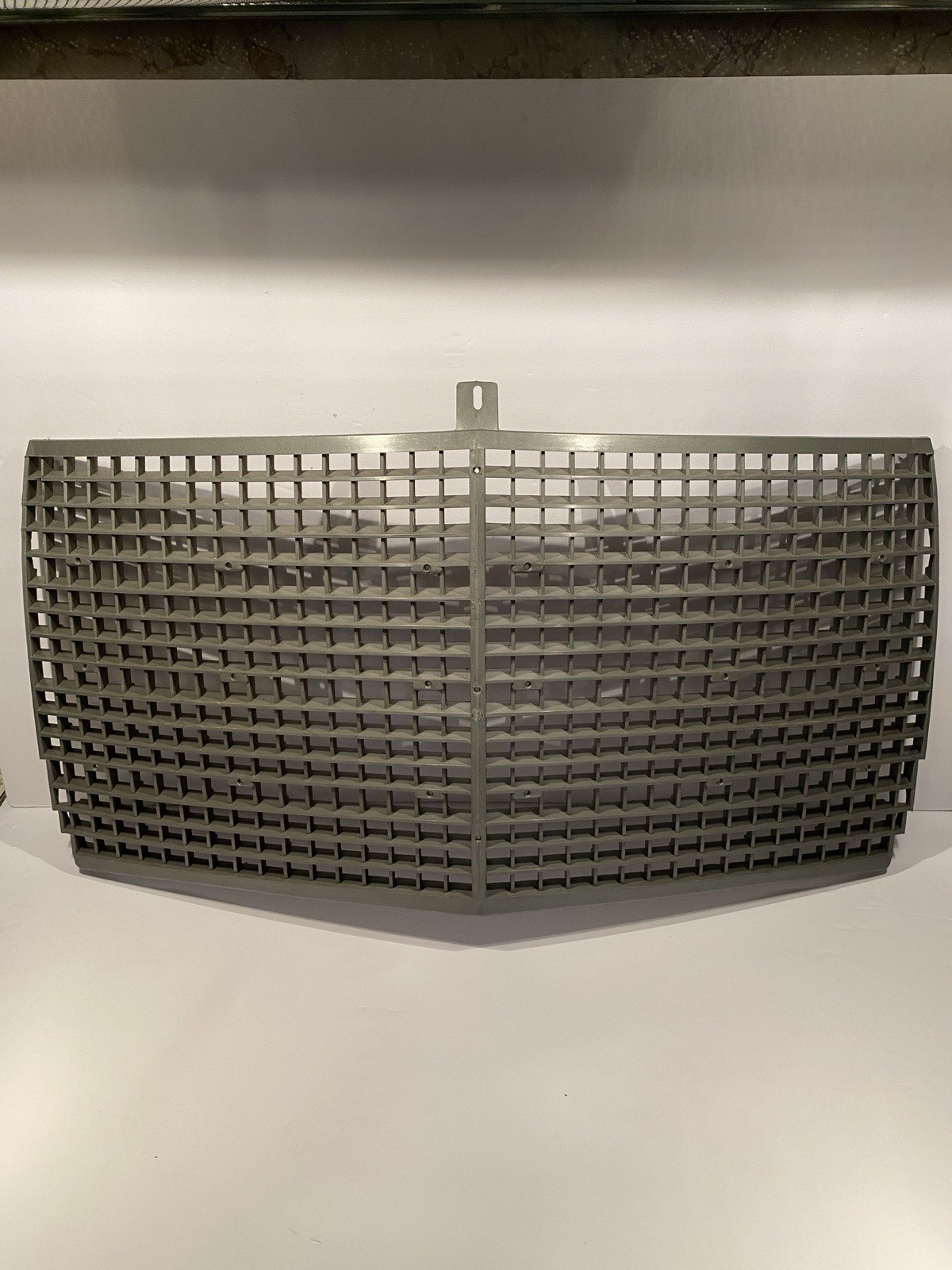 NOS 1968-1973 Mercedes GRILLE INSERT W114 W115 220 220D 230 250 250C 280 280C
