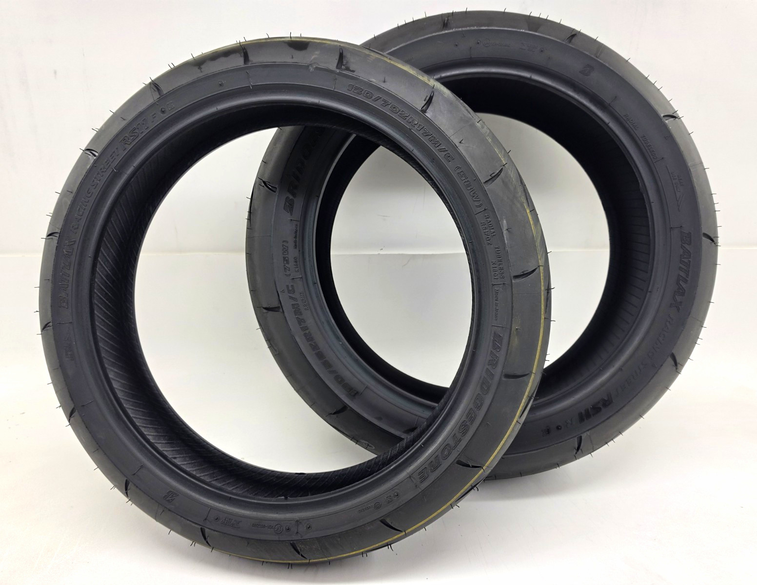 Bridgestone Battlax RS11 Tire Set Hypersport Motorcycles 120/70-17 190/55-17 Bridgestone Battlax RS11 Tire Set Hypersport Motorcycles 120/70-17 190/55-17