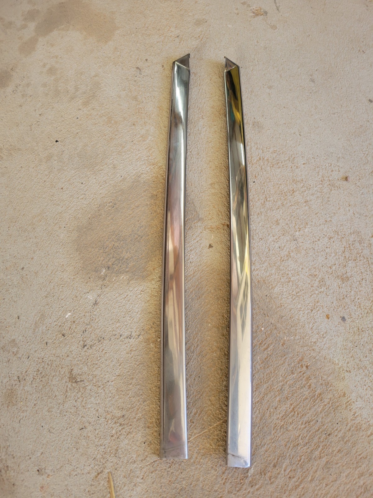 2 pieces 1967 1969 Ford Truck F100 Bronco Windshield uprights Moulding trim OEM 2 pieces 1967 1969 Ford Truck F100 Bronco Windshield uprights Moulding trim OEM