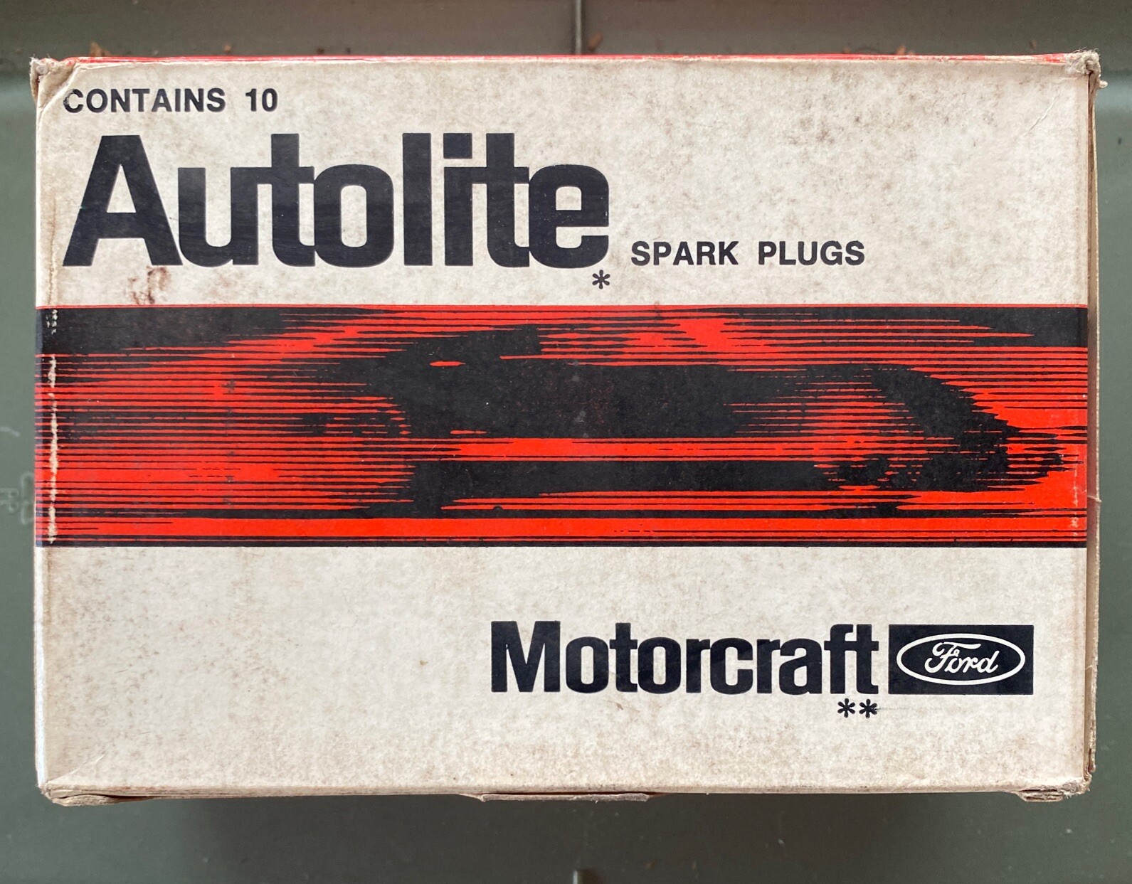 VINTAGE AUTOLITE spark plug NEW UNUSED NOS # AT42 BOX OF 10 FORD NOS VINTAGE AUTOLITE spark plug NEW UNUSED NOS # AT42 BOX OF 10 FORD NOS