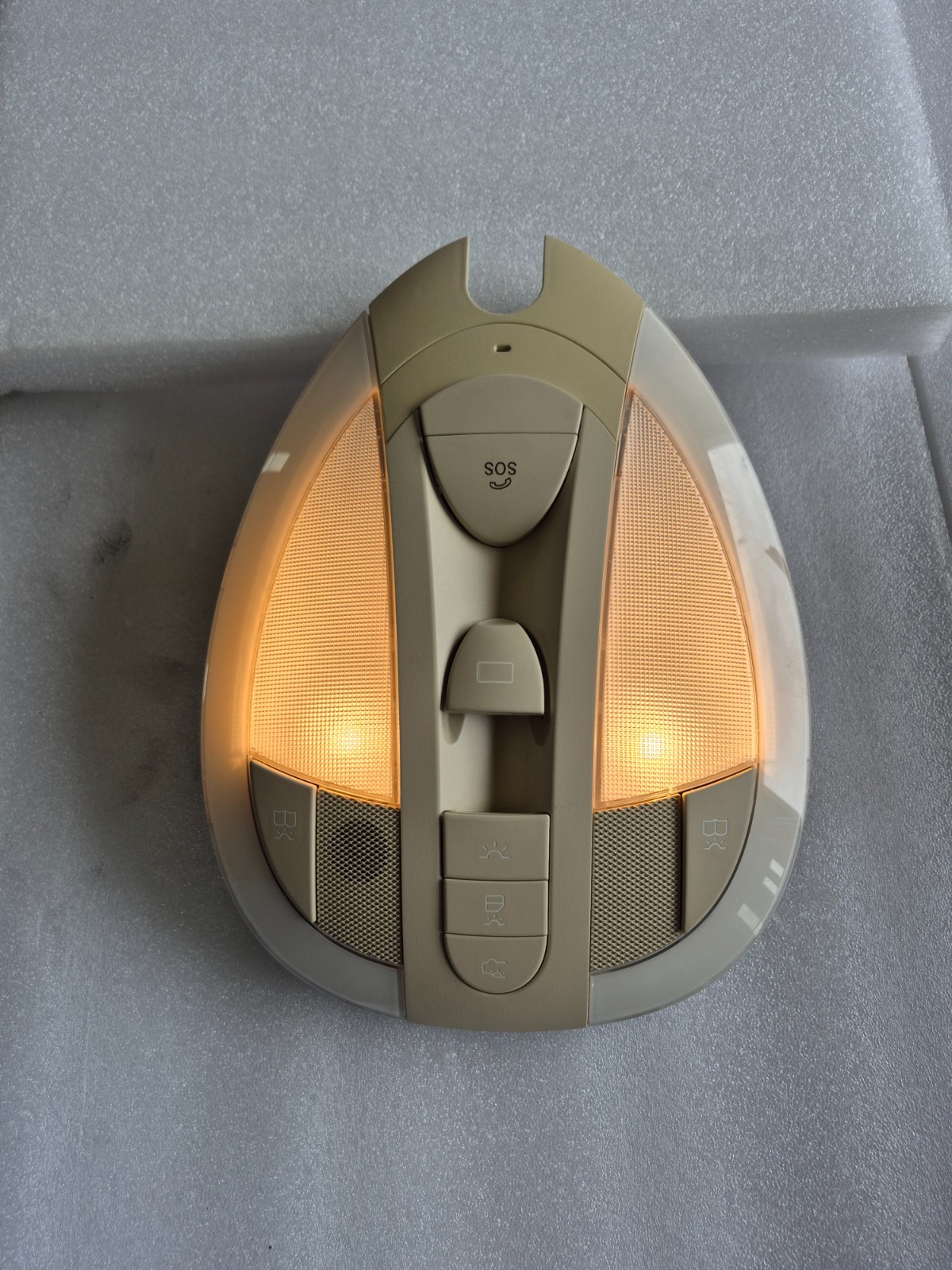 2003 - 2009 MERCEDES BENZ E320 Overhead Console Interior Dome Map Light Lamp 2003 - 2009 MERCEDES BENZ E320 Overhead Console Interior Dome Map Light Lamp