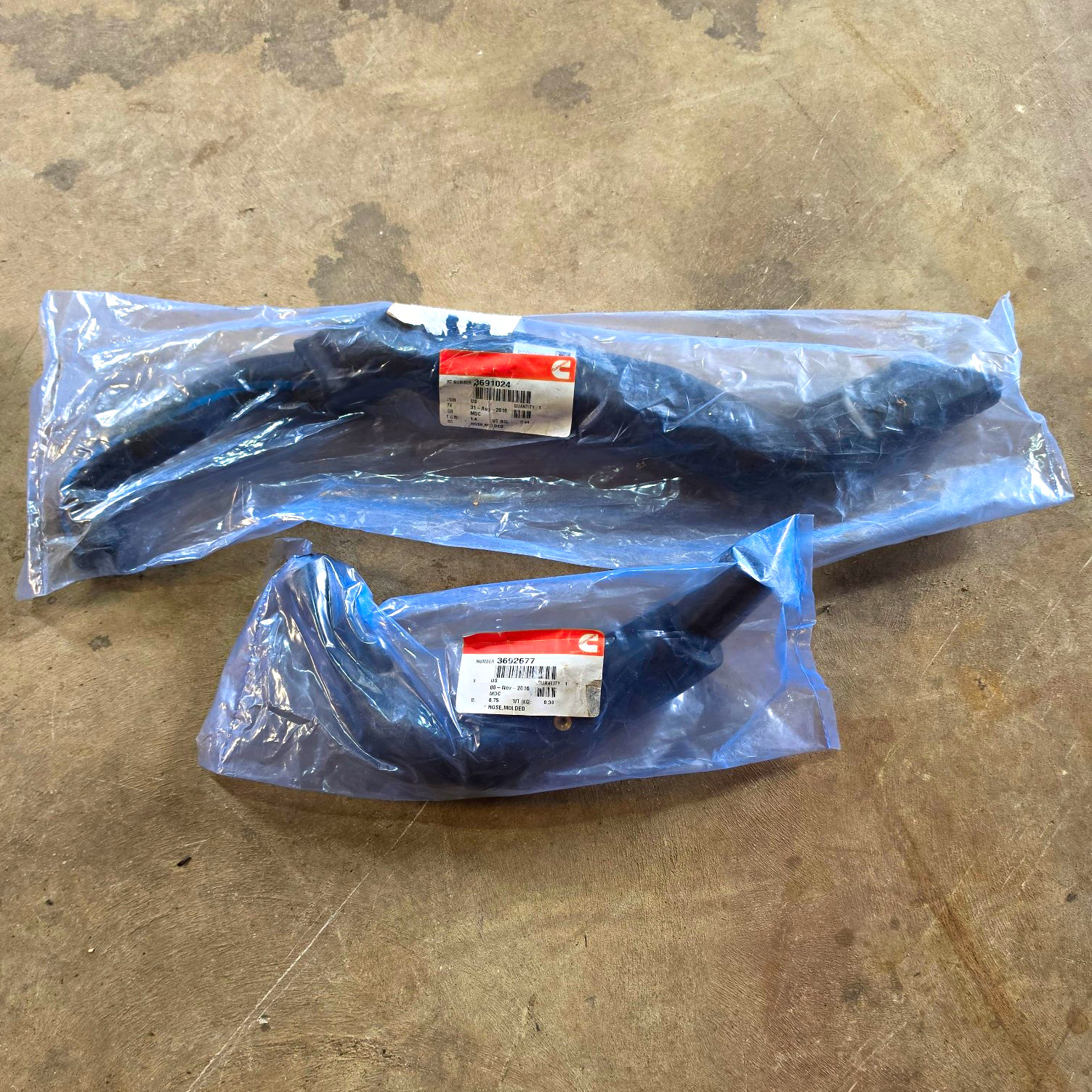 Brand New OEM Cummins X15 Crankcase Breather Tubes 3691024 AND 3692677